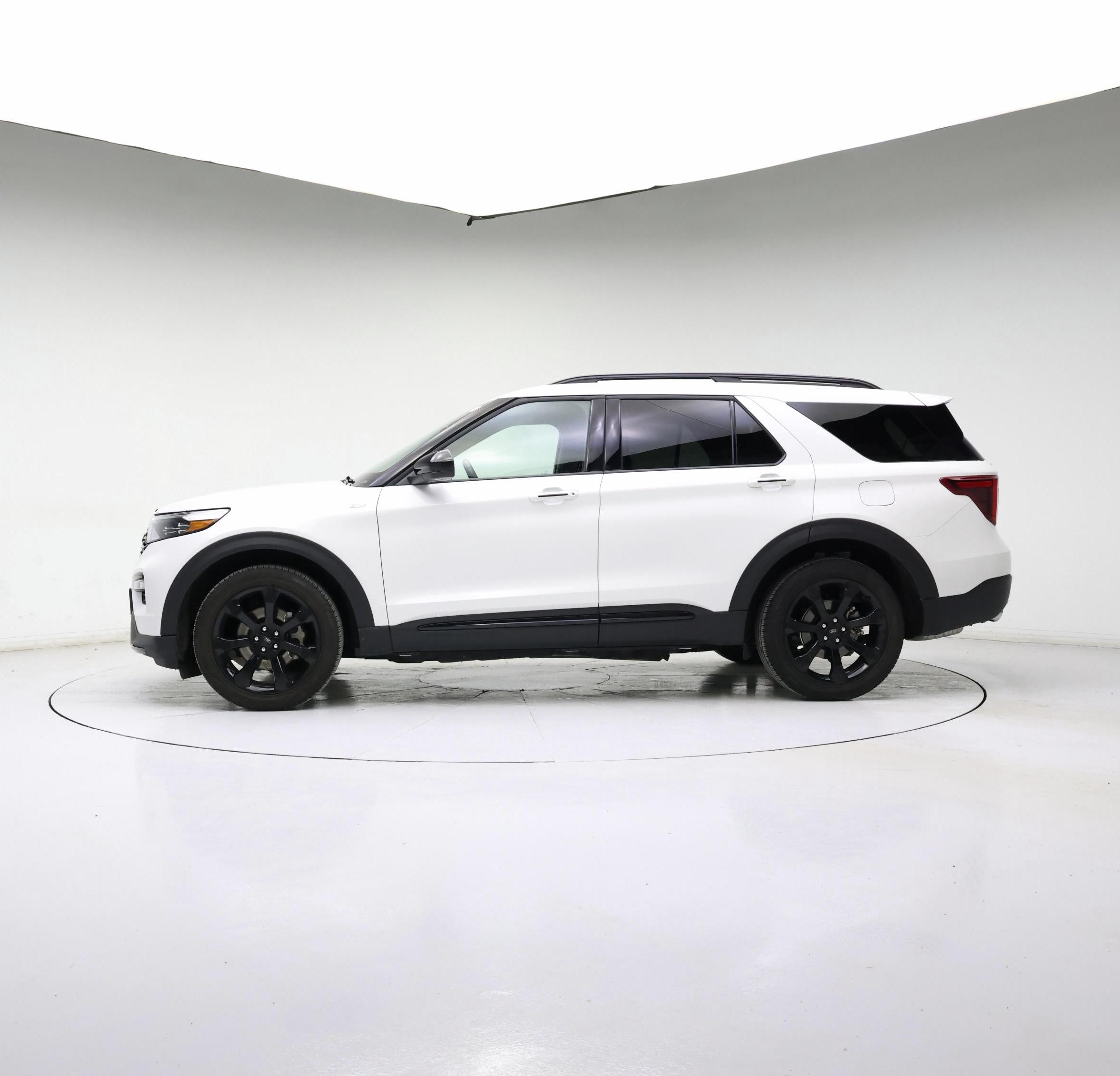 Thumbnail: 2024 Ford Explorer - 3