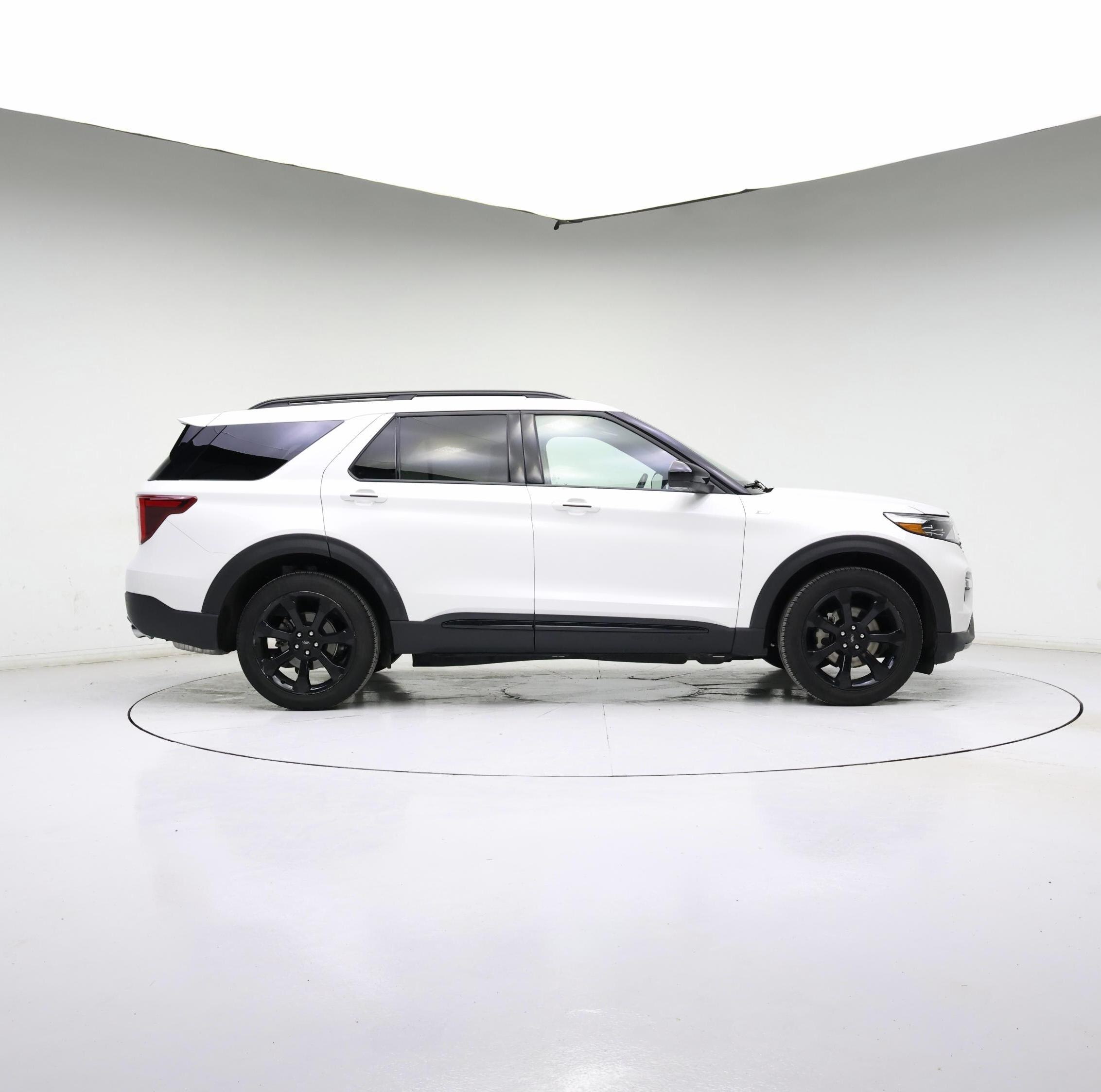 Thumbnail: 2024 Ford Explorer - 7