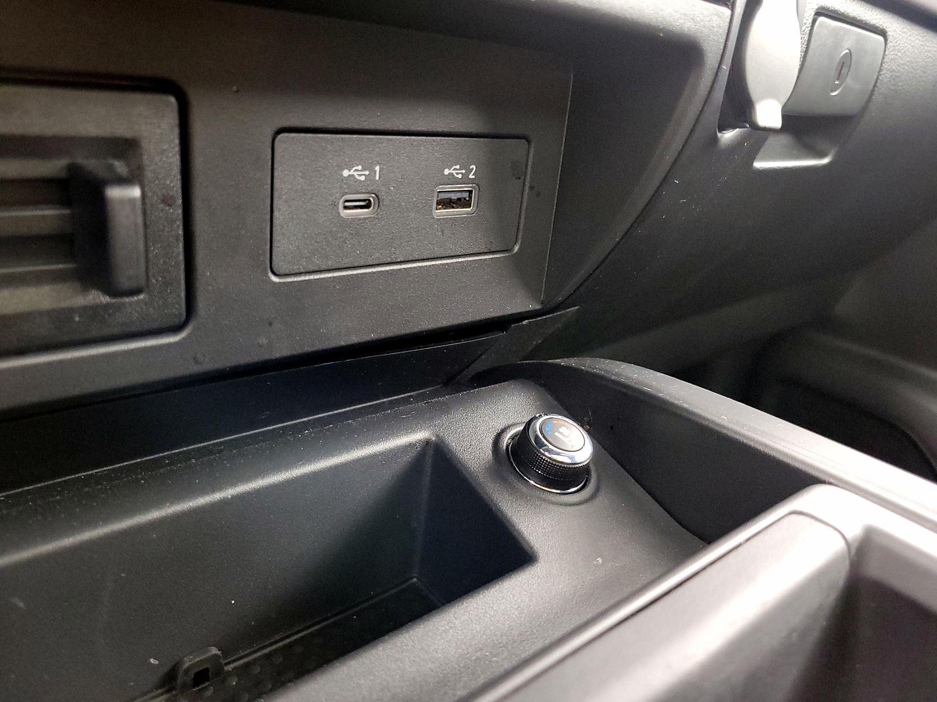 Thumbnail: 2024 Nissan Titan - 19