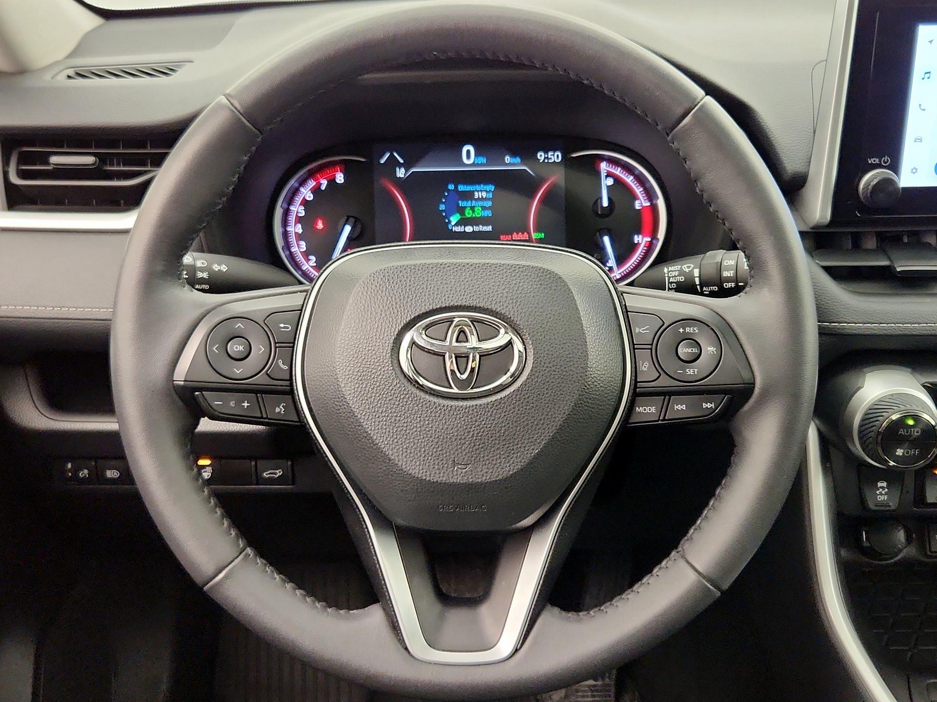 Thumbnail: 2024 Toyota RAV4 - 10