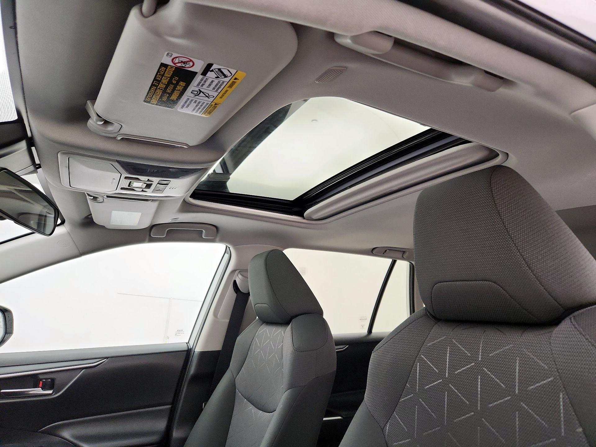 Thumbnail: 2024 Toyota RAV4 - 19