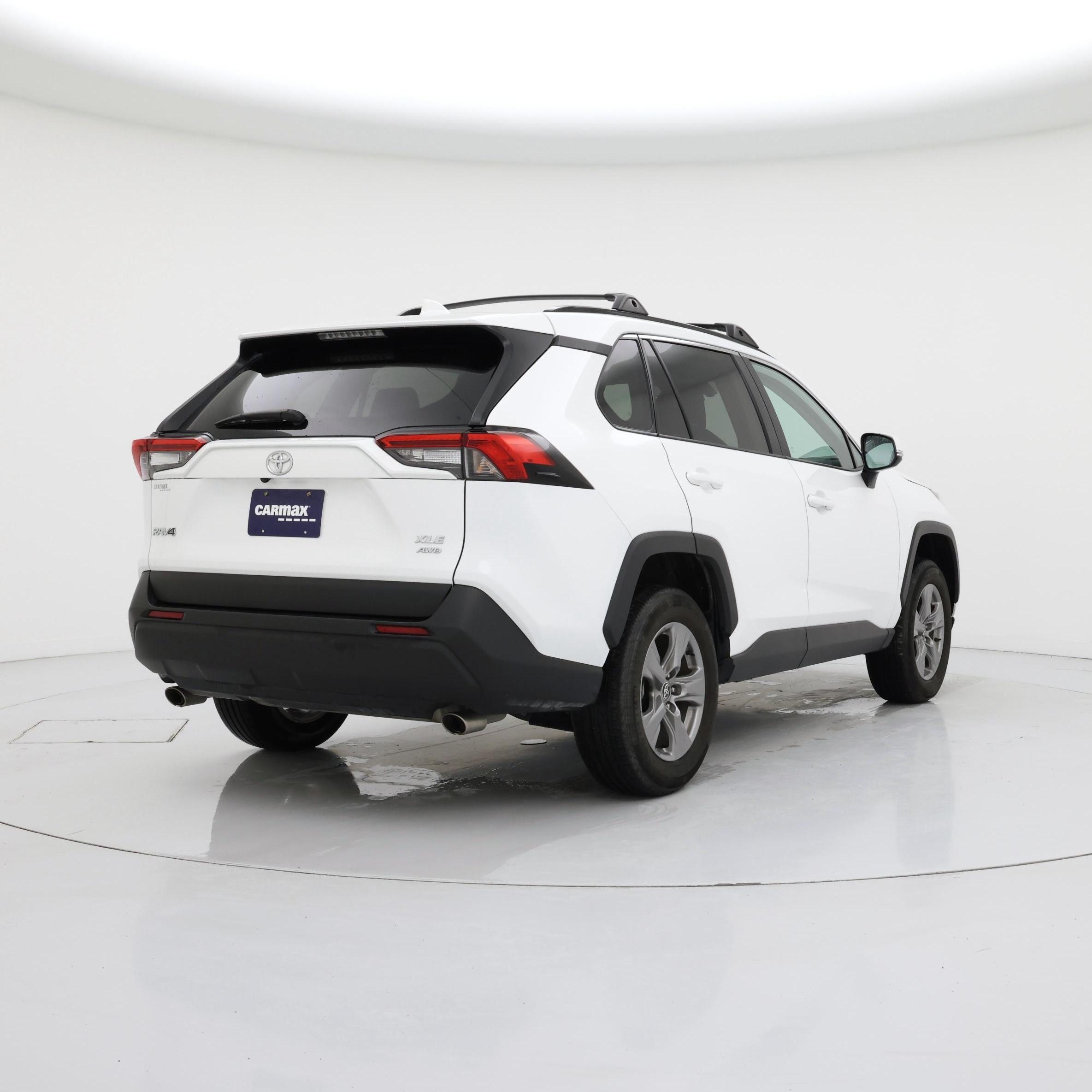 Thumbnail: 2024 Toyota RAV4 - 8