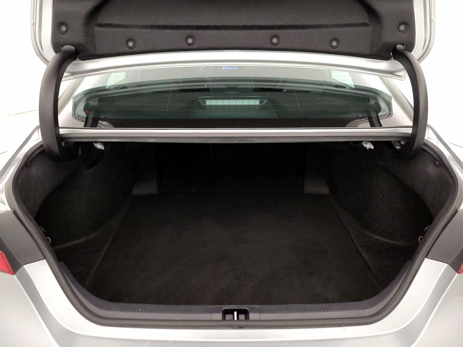 Thumbnail: 2023 Toyota Camry - 20