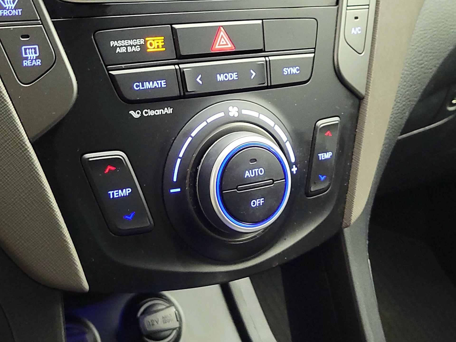 Thumbnail: 2018 Hyundai Santa Fe - 16