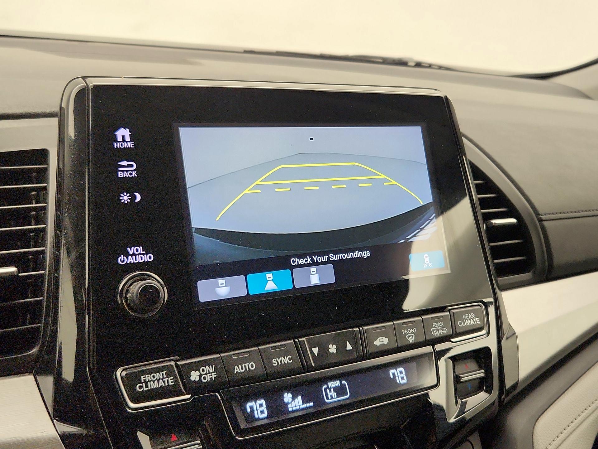 Thumbnail: 2019 Honda Odyssey - 14