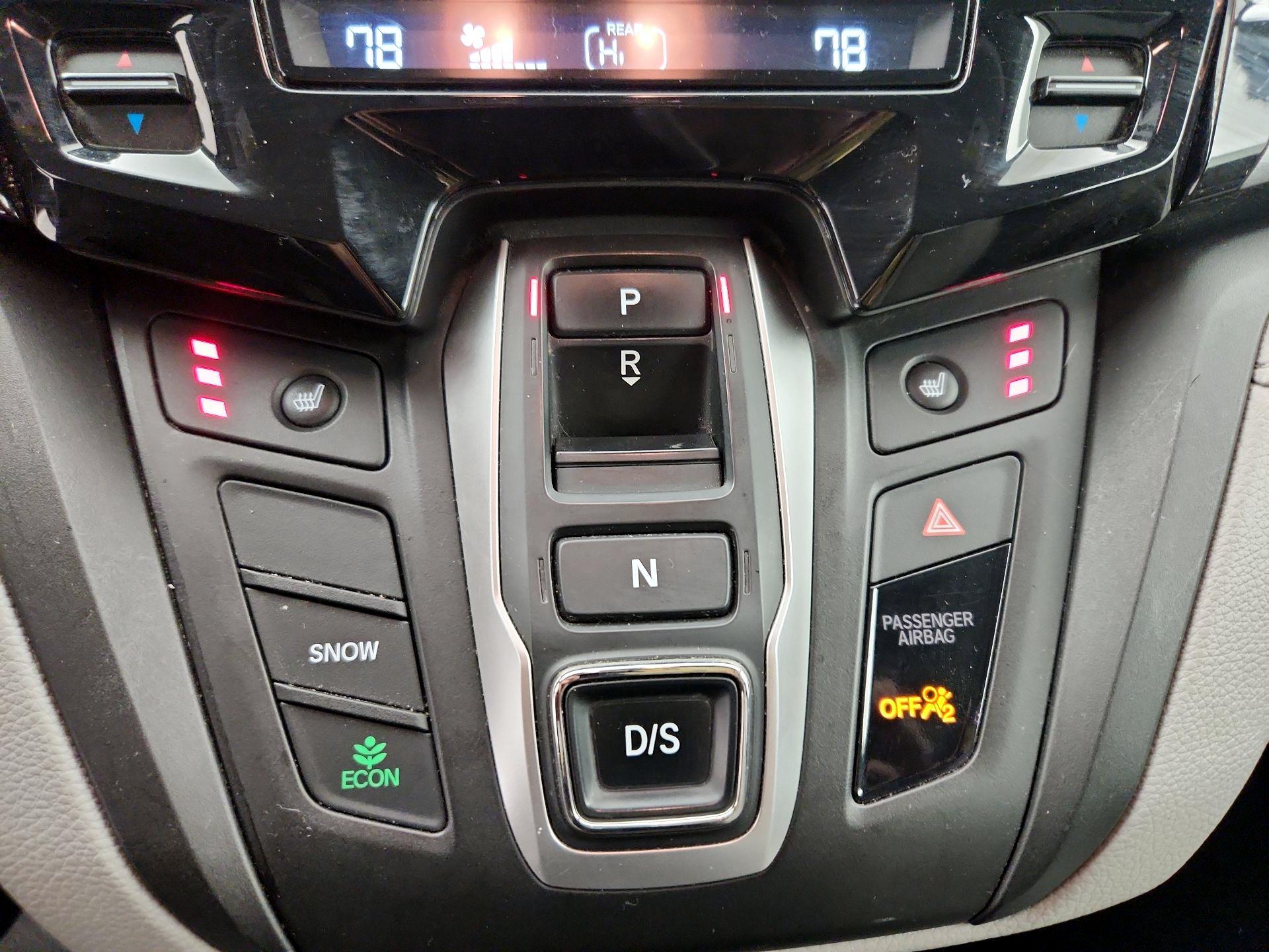 Thumbnail: 2019 Honda Odyssey - 17