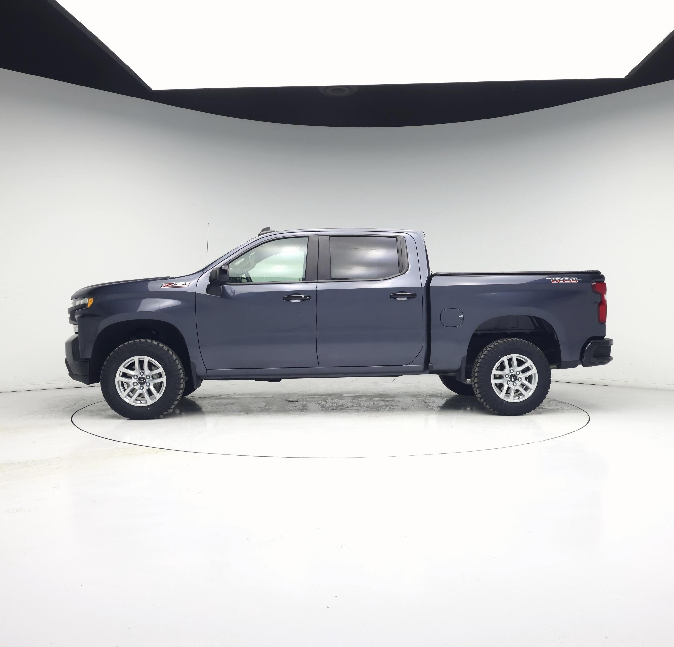 Thumbnail: 2021 Chevrolet Silverado 1500 - 3