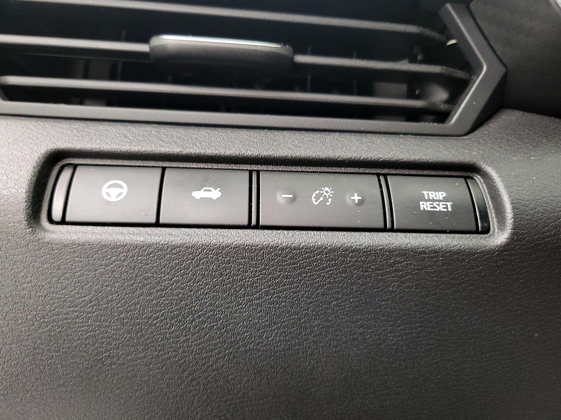 Thumbnail: 2019 Nissan Altima - 13