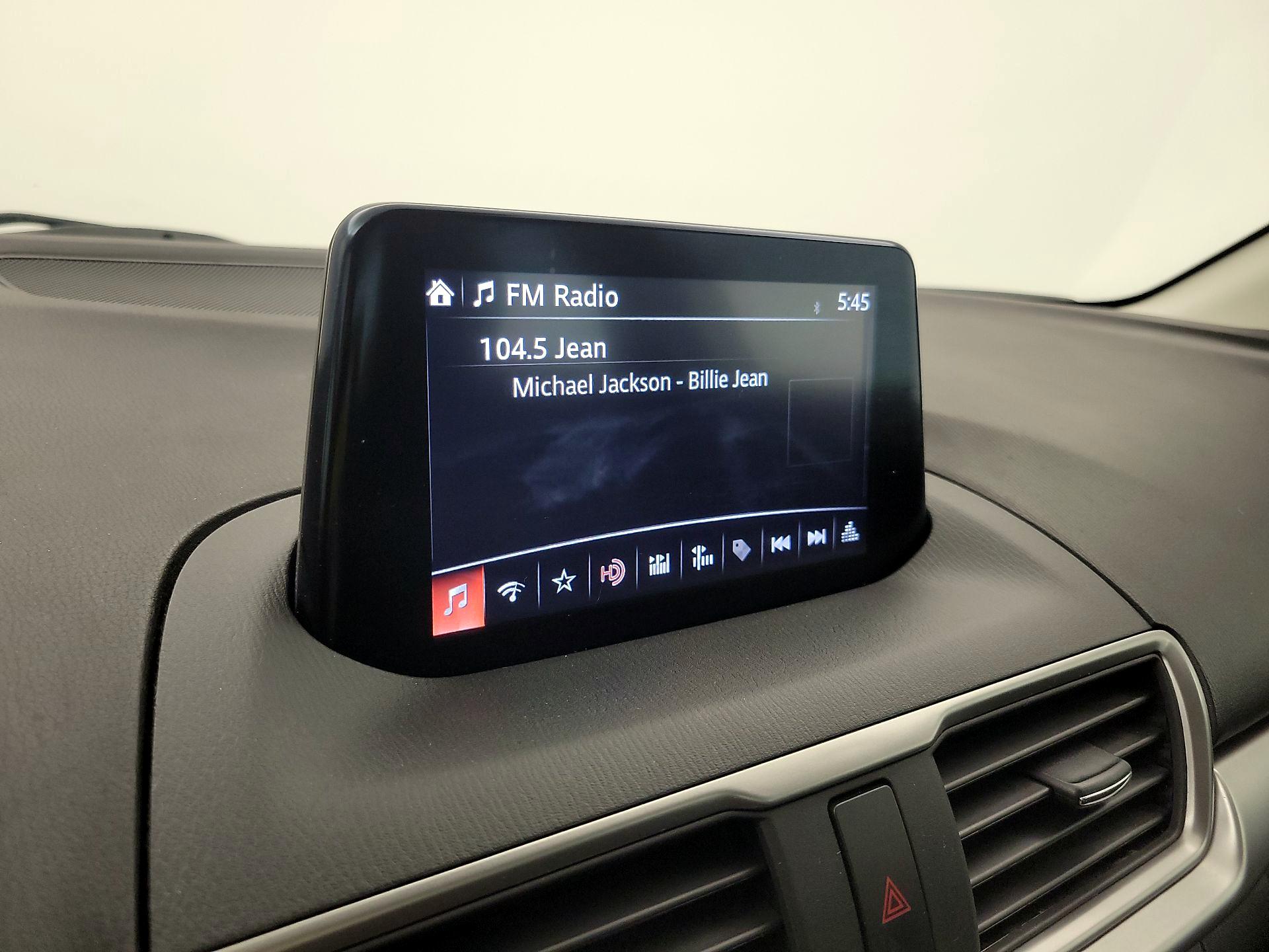 Thumbnail: 2018 Mazda Mazda3 - 16