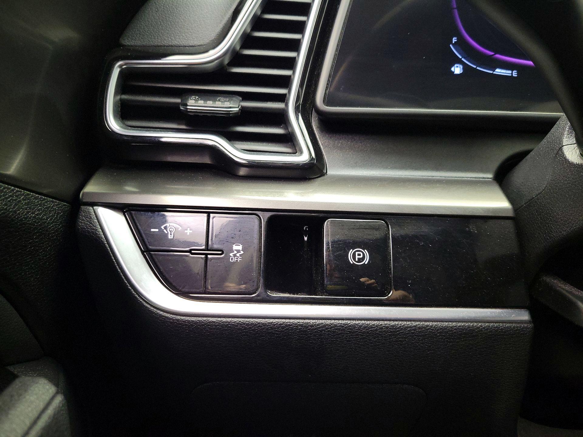 Thumbnail: 2024 Kia Sportage - 13