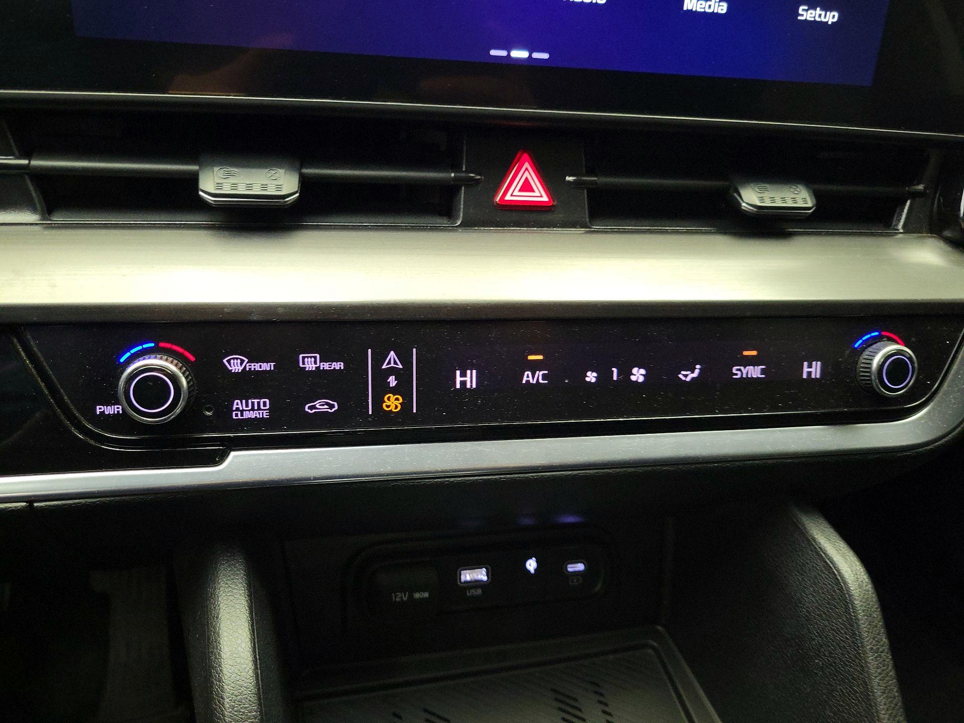 Thumbnail: 2024 Kia Sportage - 17