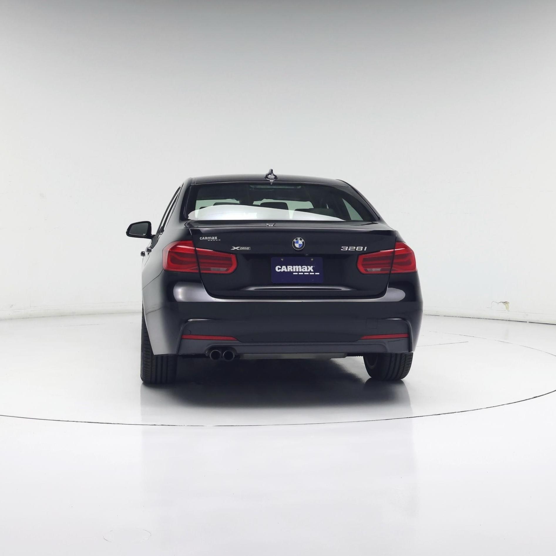 Thumbnail: 2016 BMW 3 Series - 6