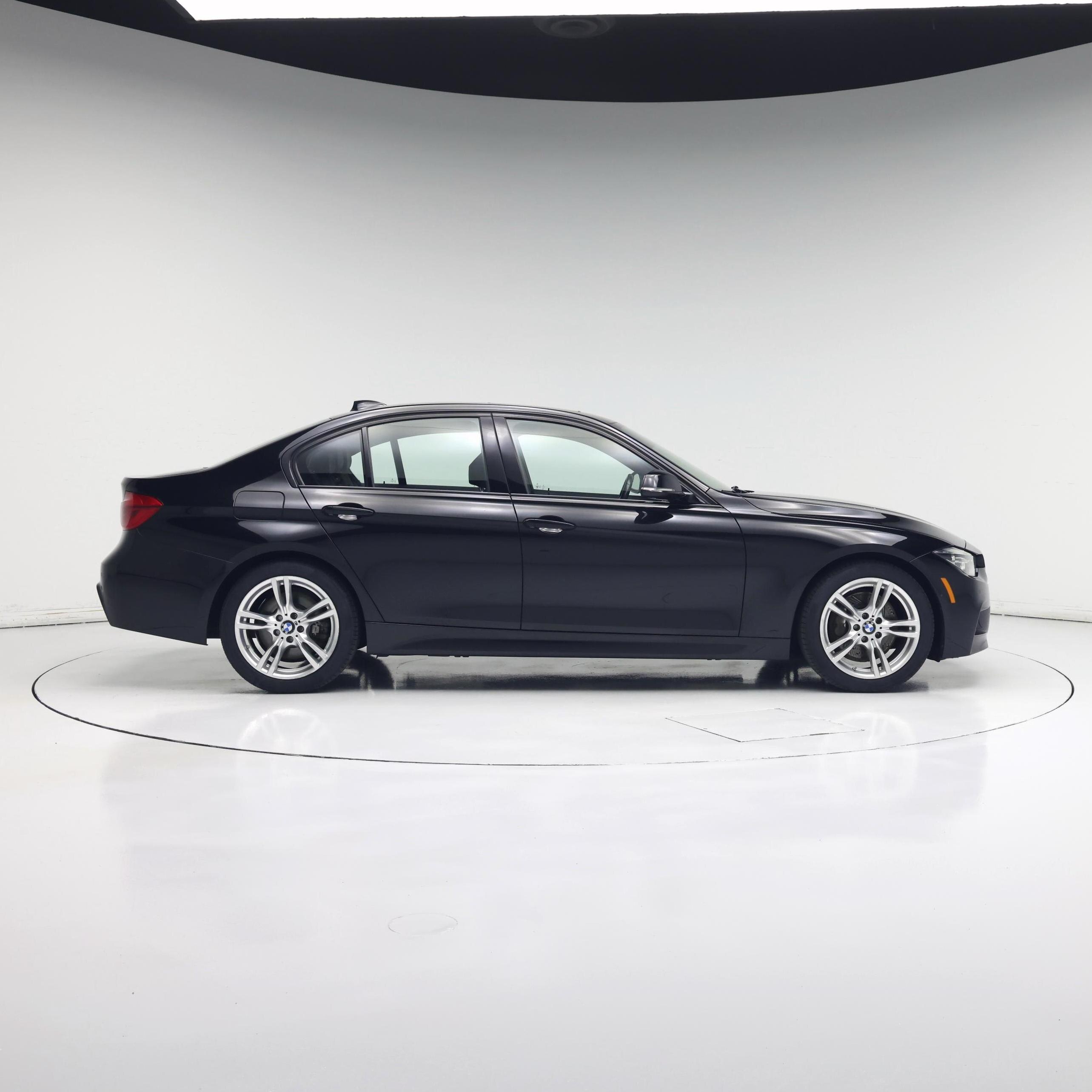 Thumbnail: 2016 BMW 3 Series - 7