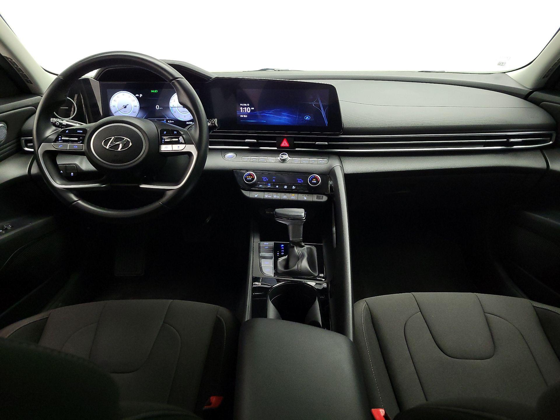 Thumbnail: 2023 Hyundai Elantra - 9