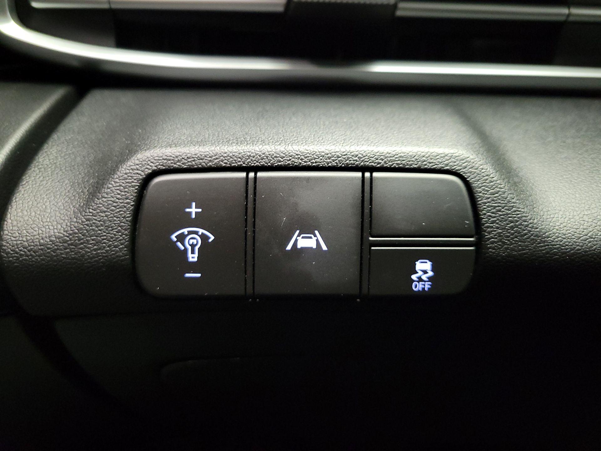 Thumbnail: 2023 Hyundai Elantra - 13