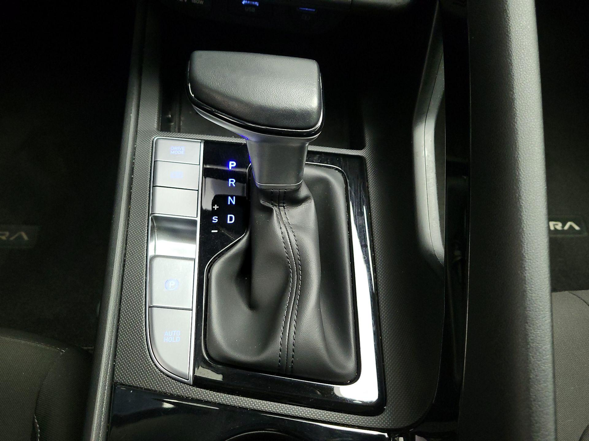 Thumbnail: 2023 Hyundai Elantra - 18