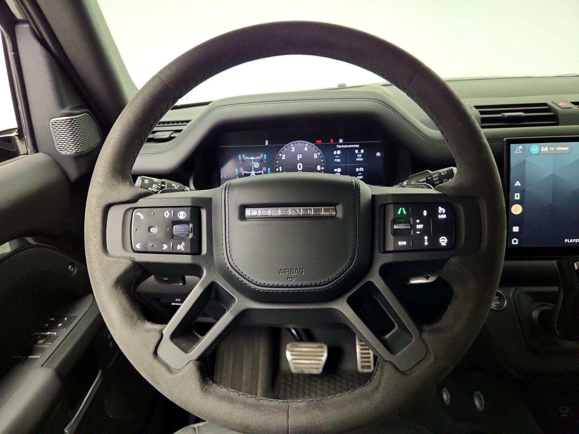 Thumbnail: 2024 Land Rover Defender - 10