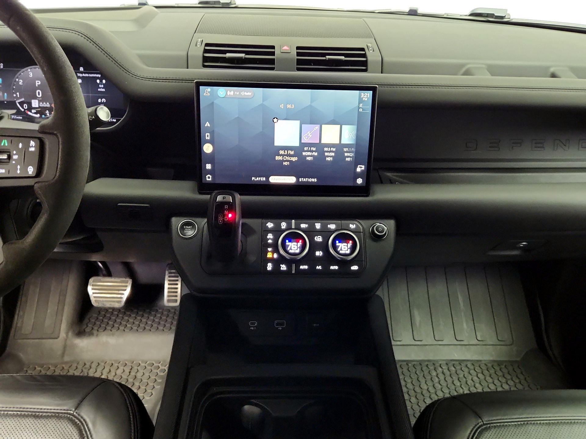 Thumbnail: 2024 Land Rover Defender - 18