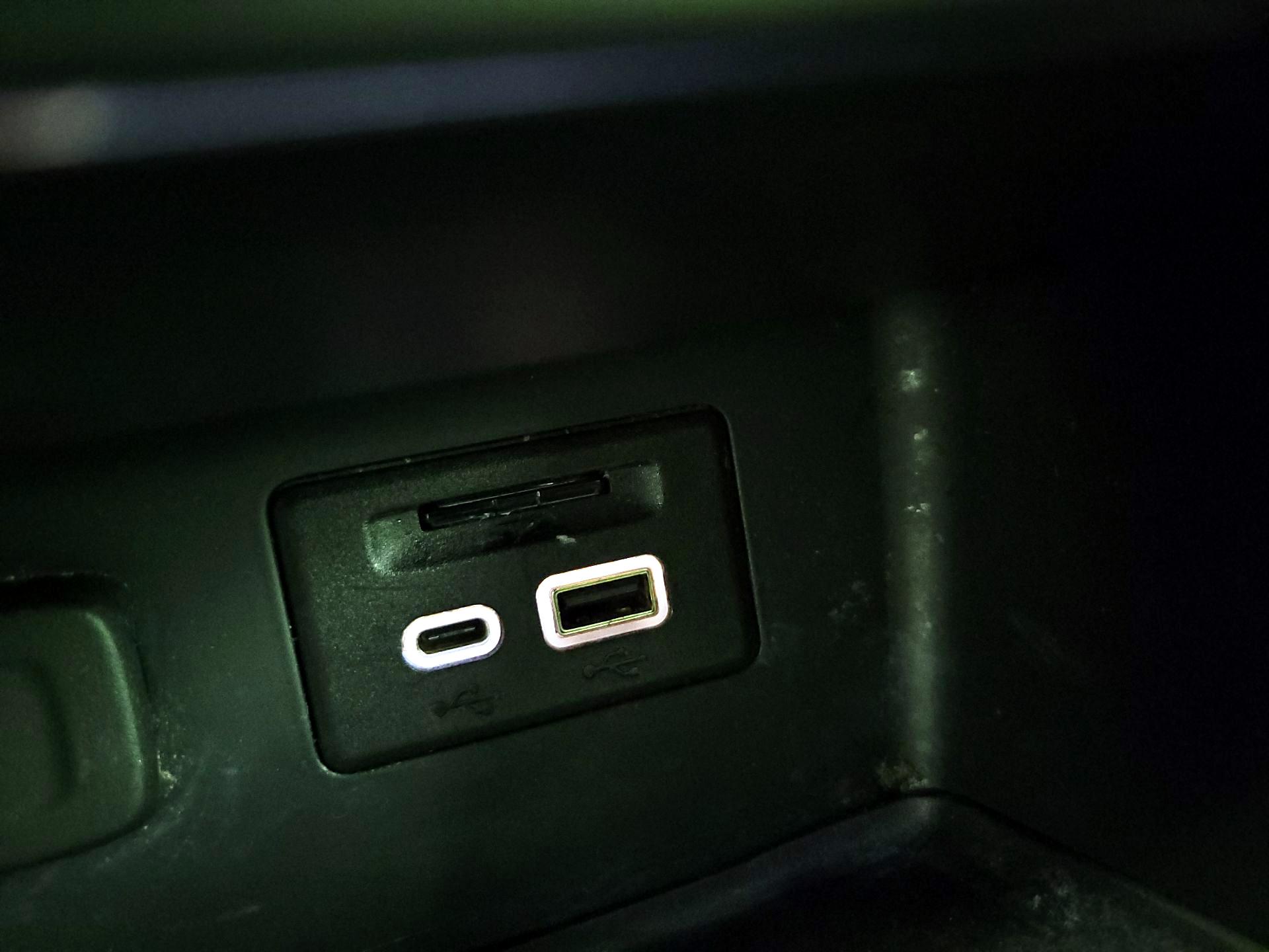 Thumbnail: 2020 GMC Acadia - 18