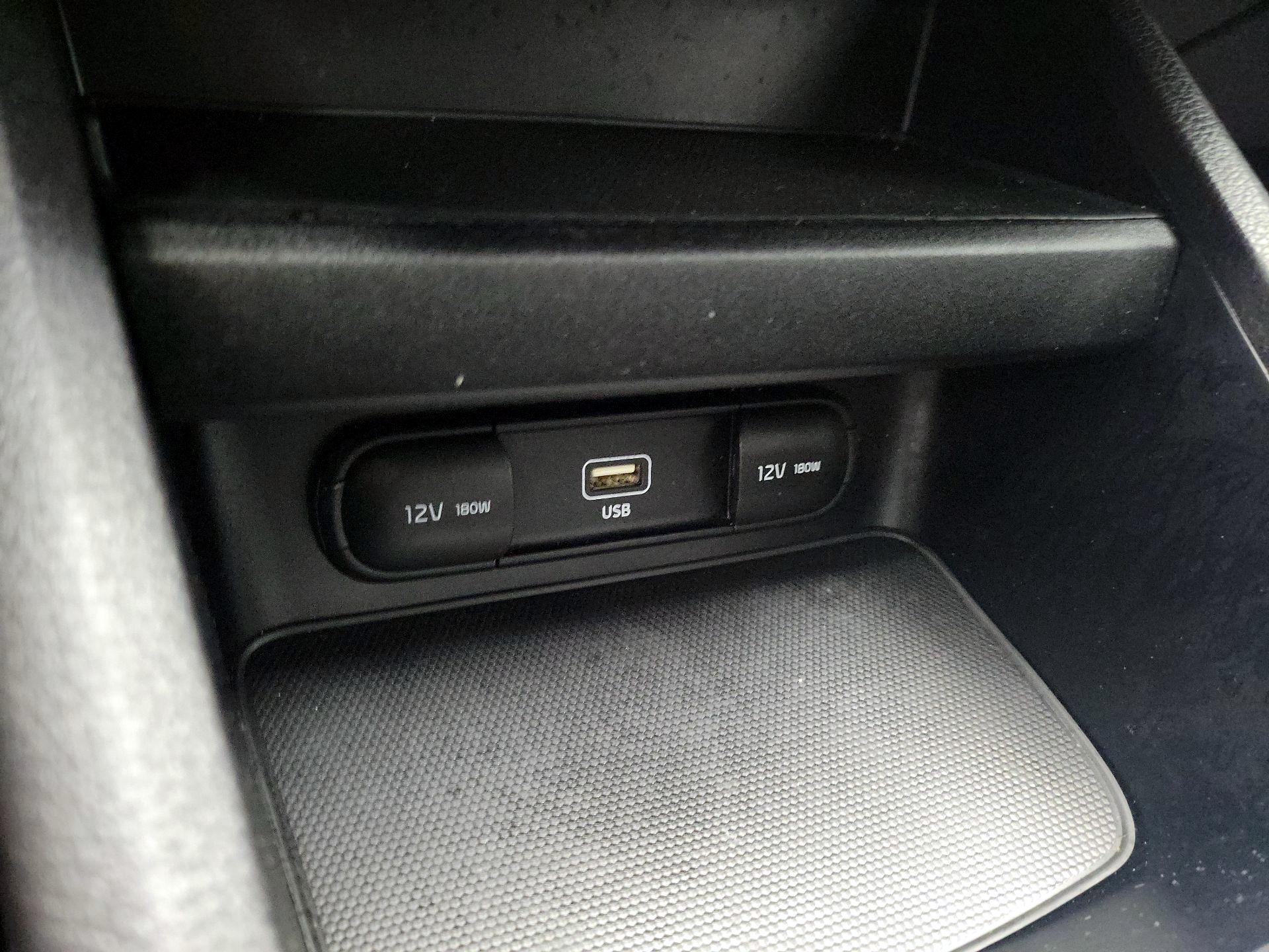 Thumbnail: 2022 Kia Forte - 18