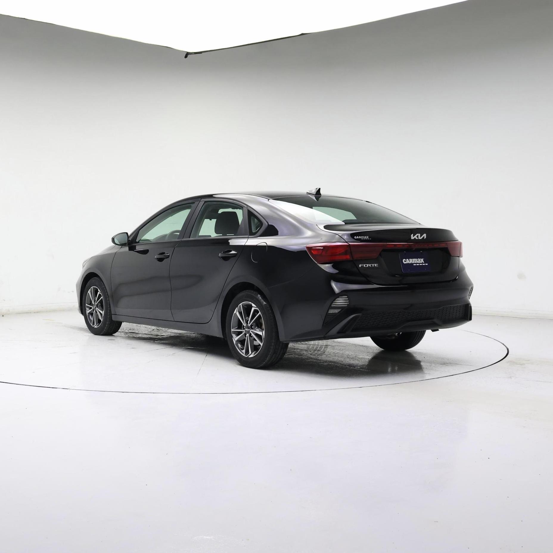 Thumbnail: 2022 Kia Forte - 2