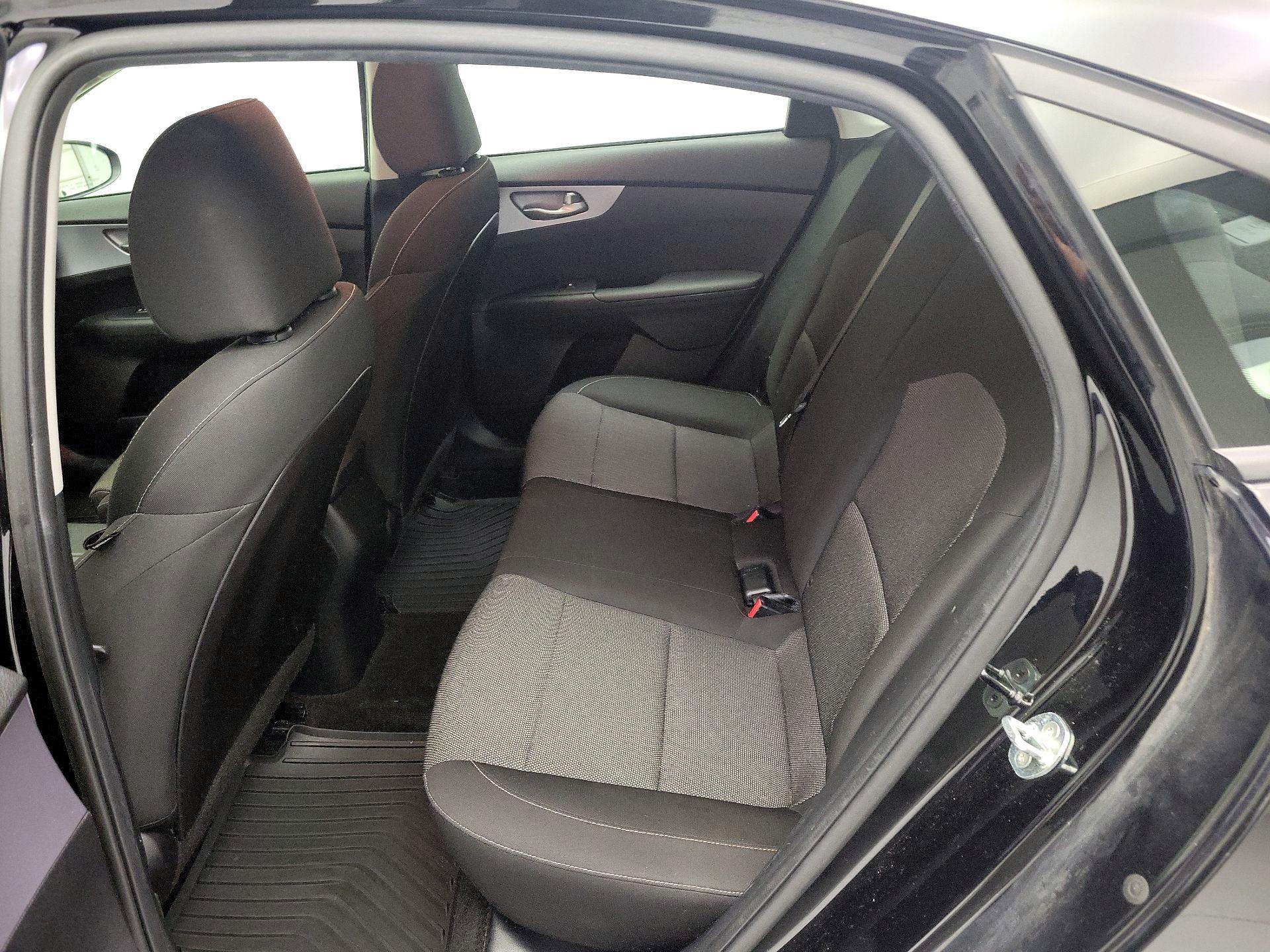 Thumbnail: 2022 Kia Forte - 19