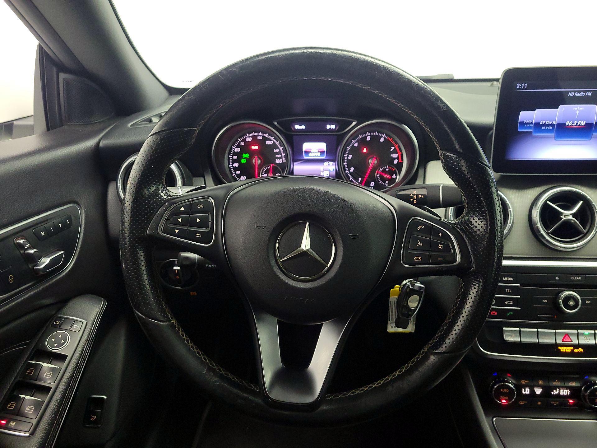 Thumbnail: 2018 Mercedes-Benz CLA - 10