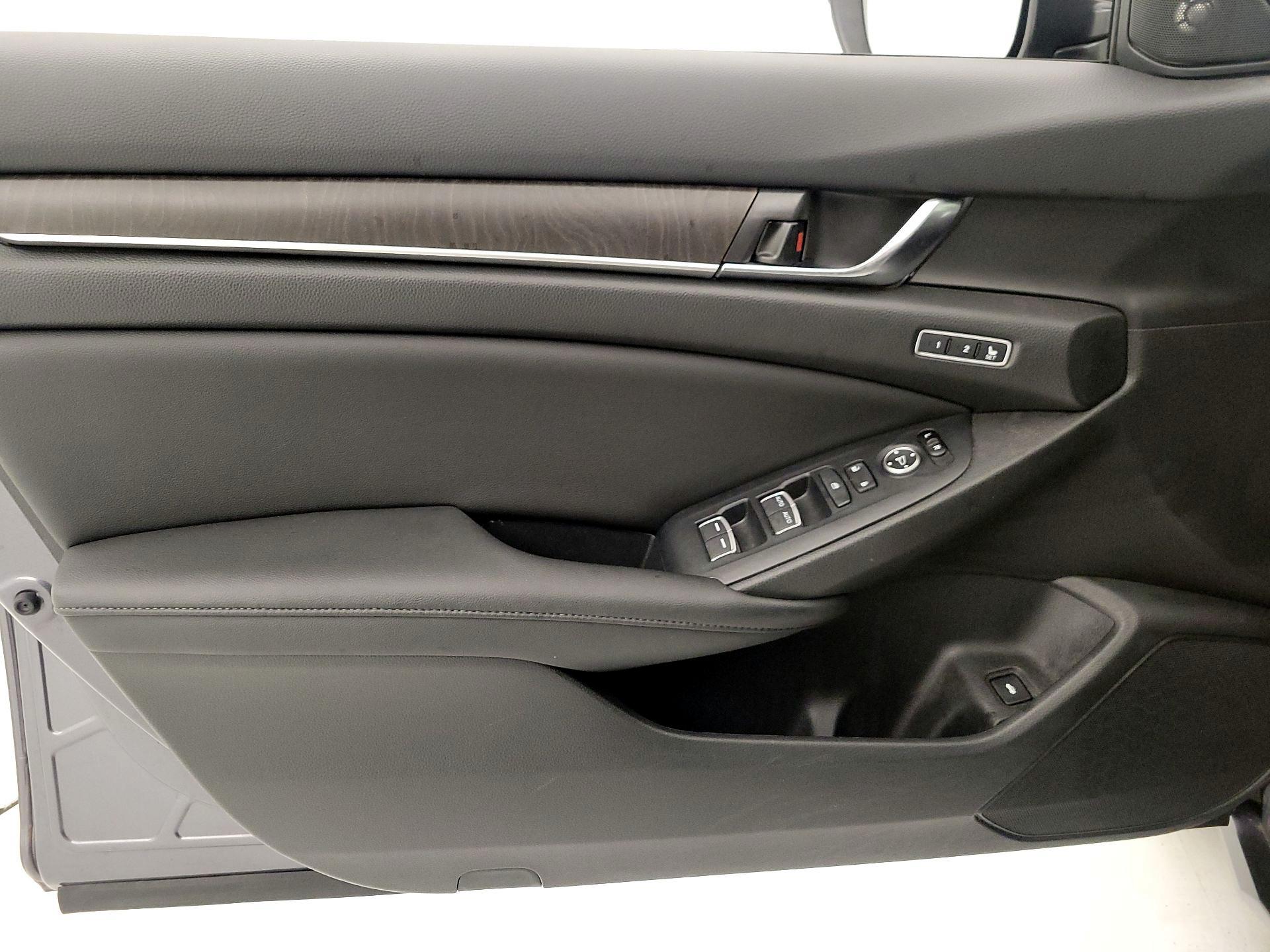 Thumbnail: 2020 Honda Accord - 12