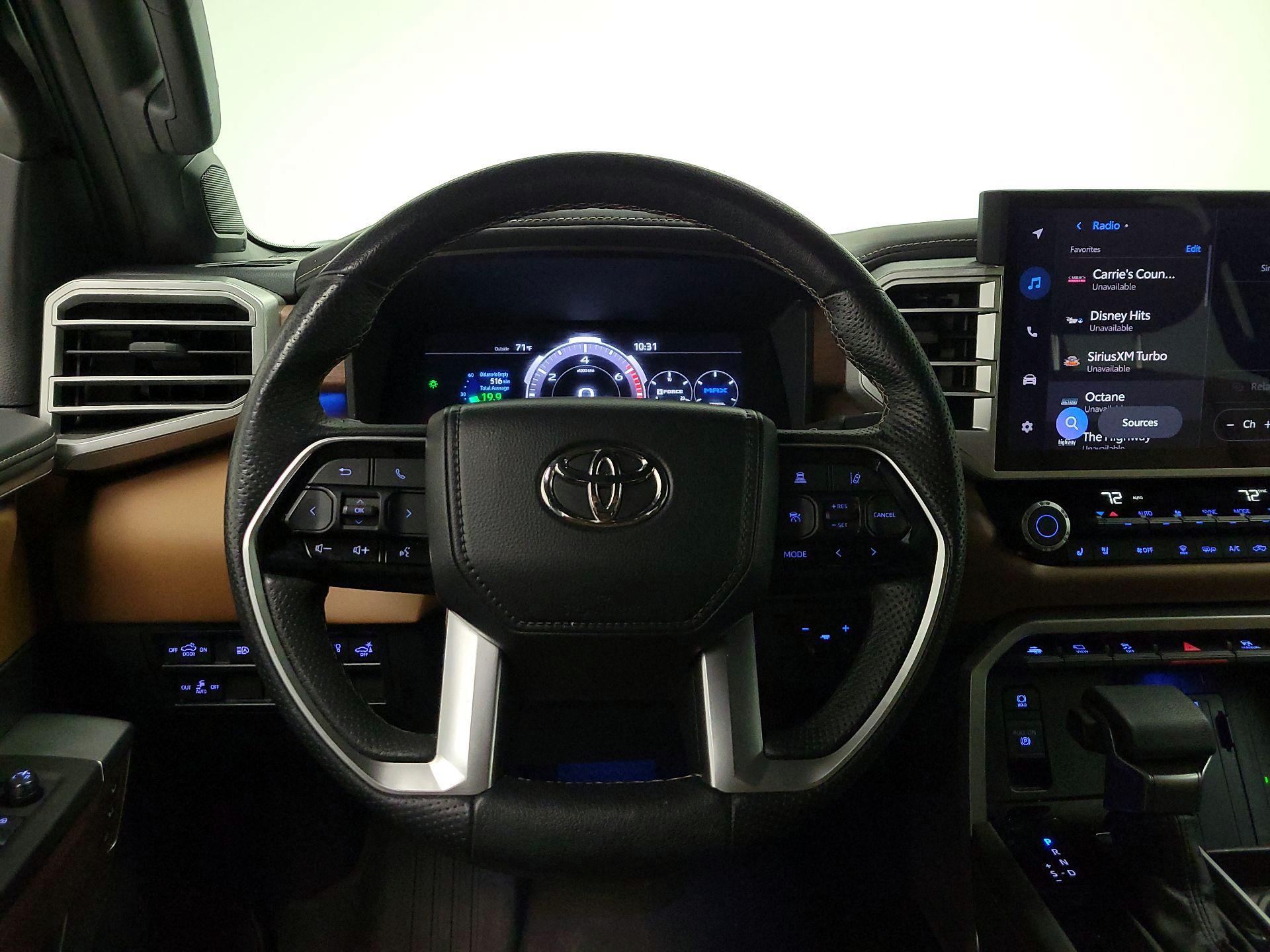 Thumbnail: 2022 Toyota Tundra - 10