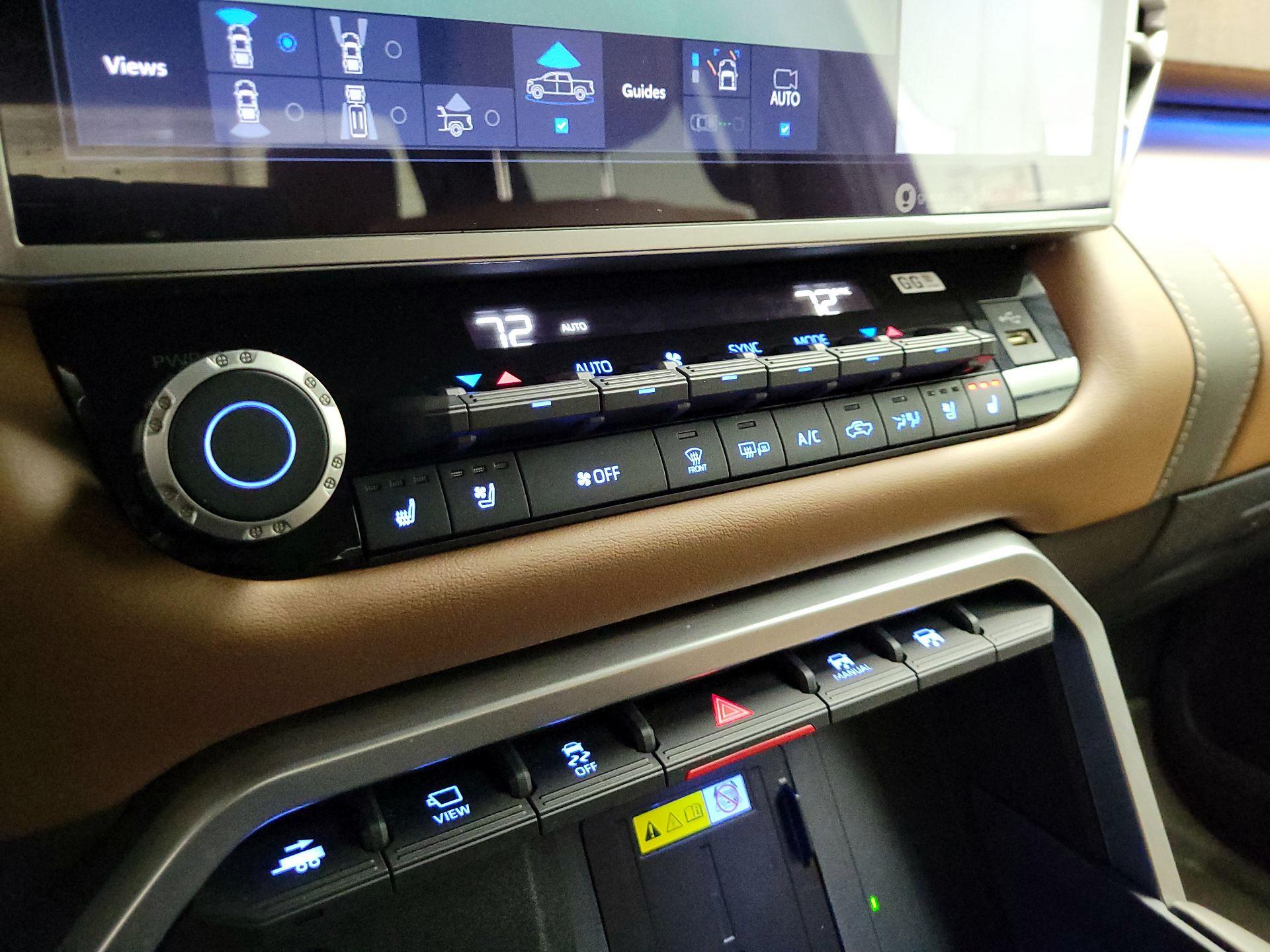 Thumbnail: 2022 Toyota Tundra - 15