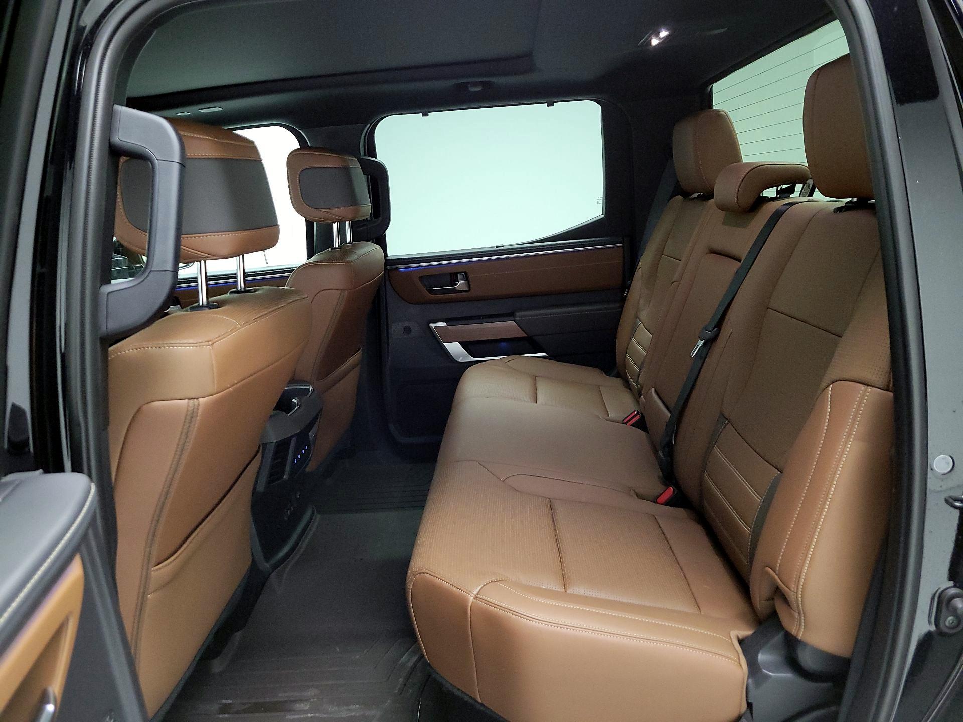 Thumbnail: 2022 Toyota Tundra - 18