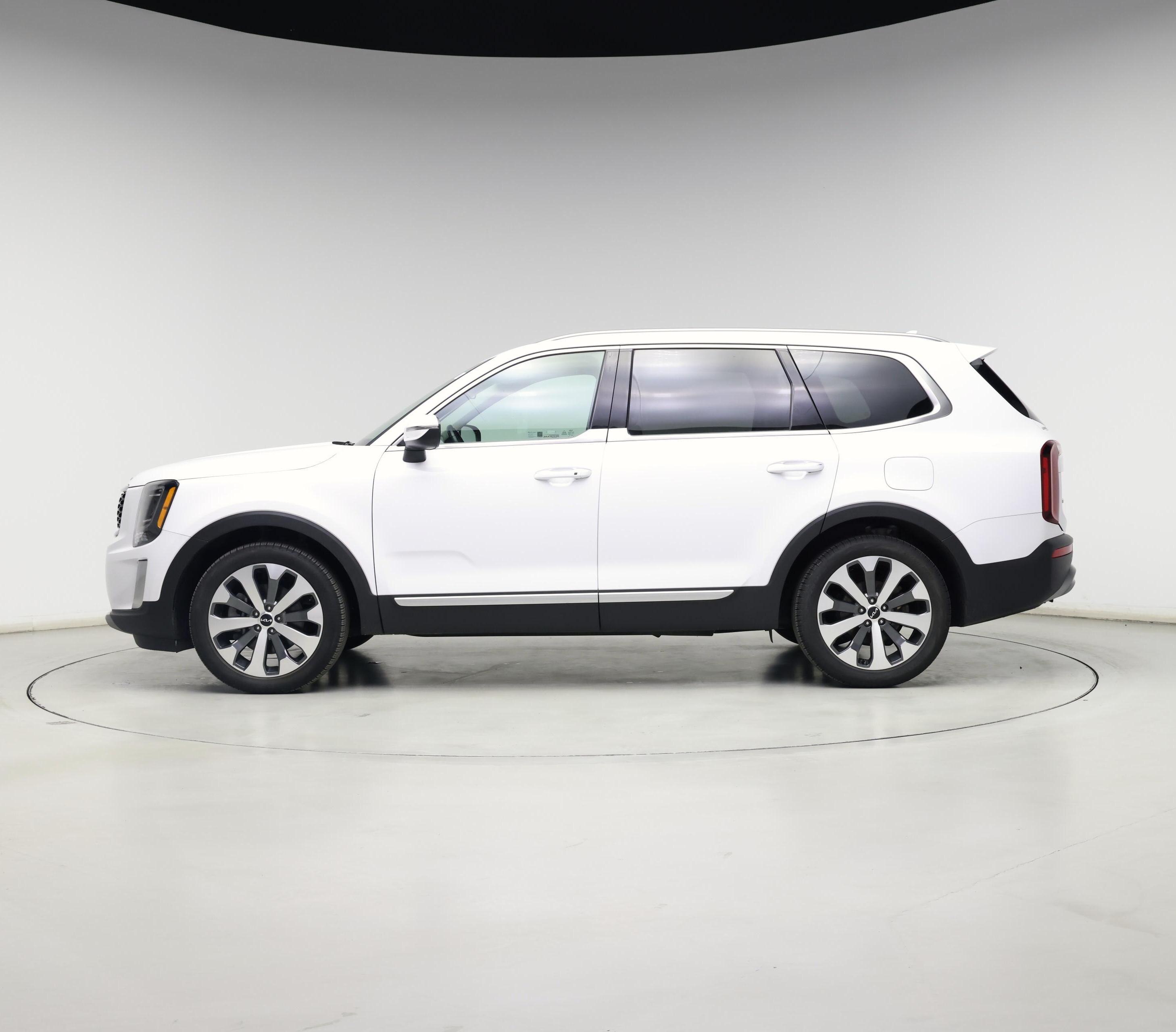 Thumbnail: 2022 Kia Telluride - 3