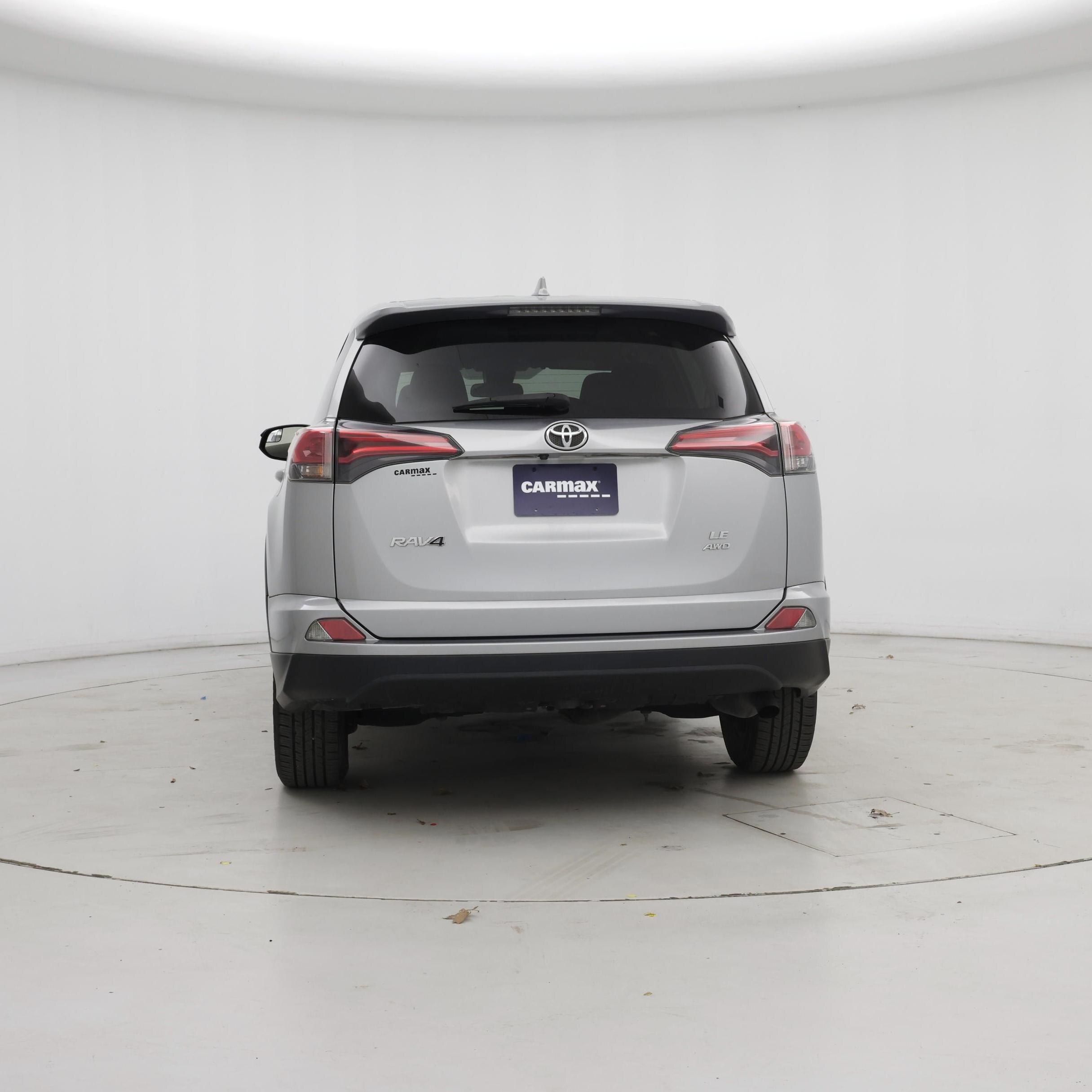 Thumbnail: 2018 Toyota RAV4 - 6