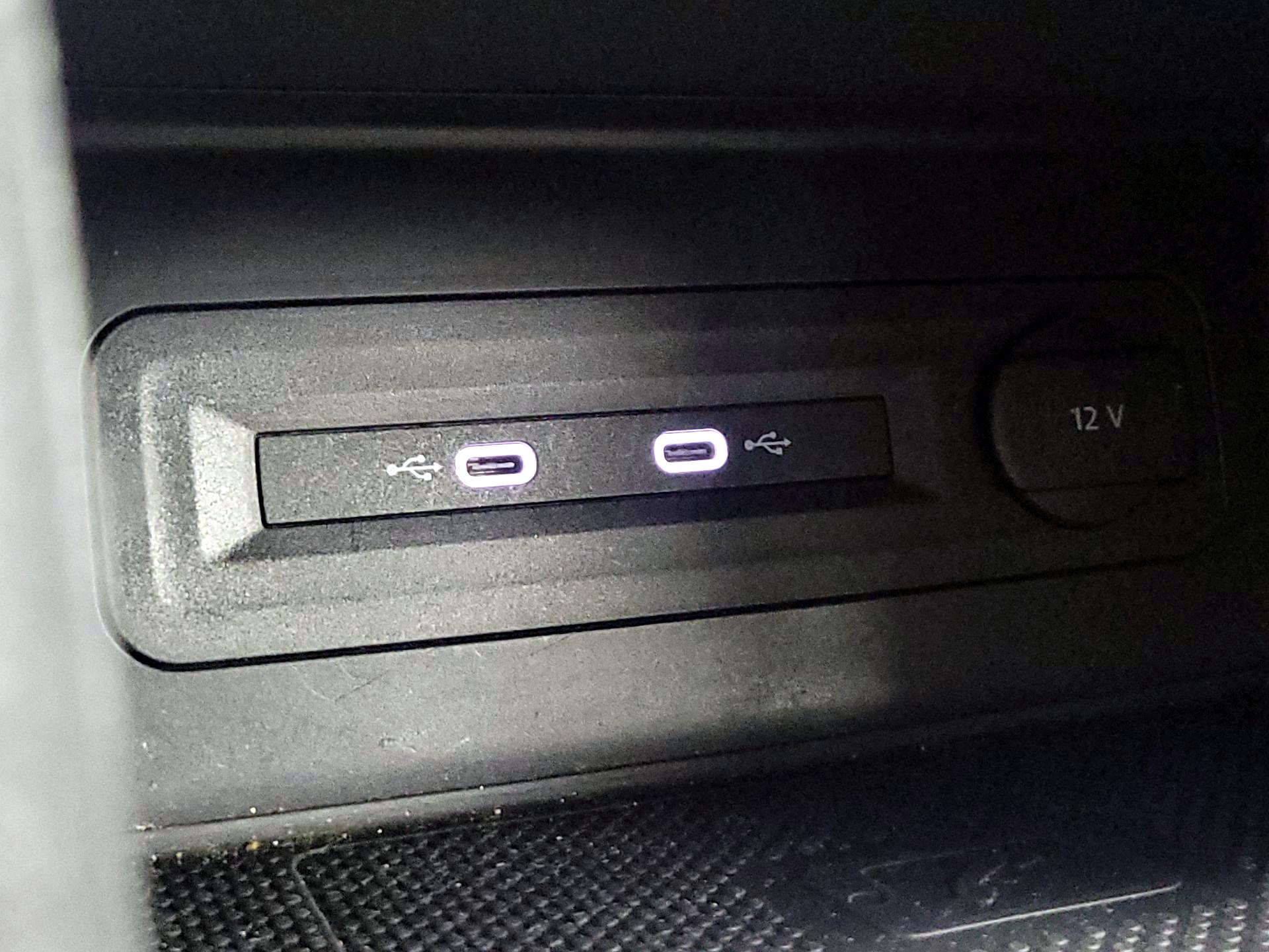 Thumbnail: 2022 Volkswagen Atlas - 18