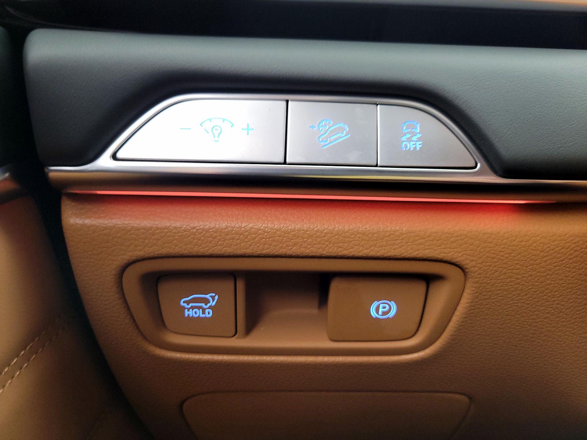 Thumbnail: 2025 Genesis GV80 - 13