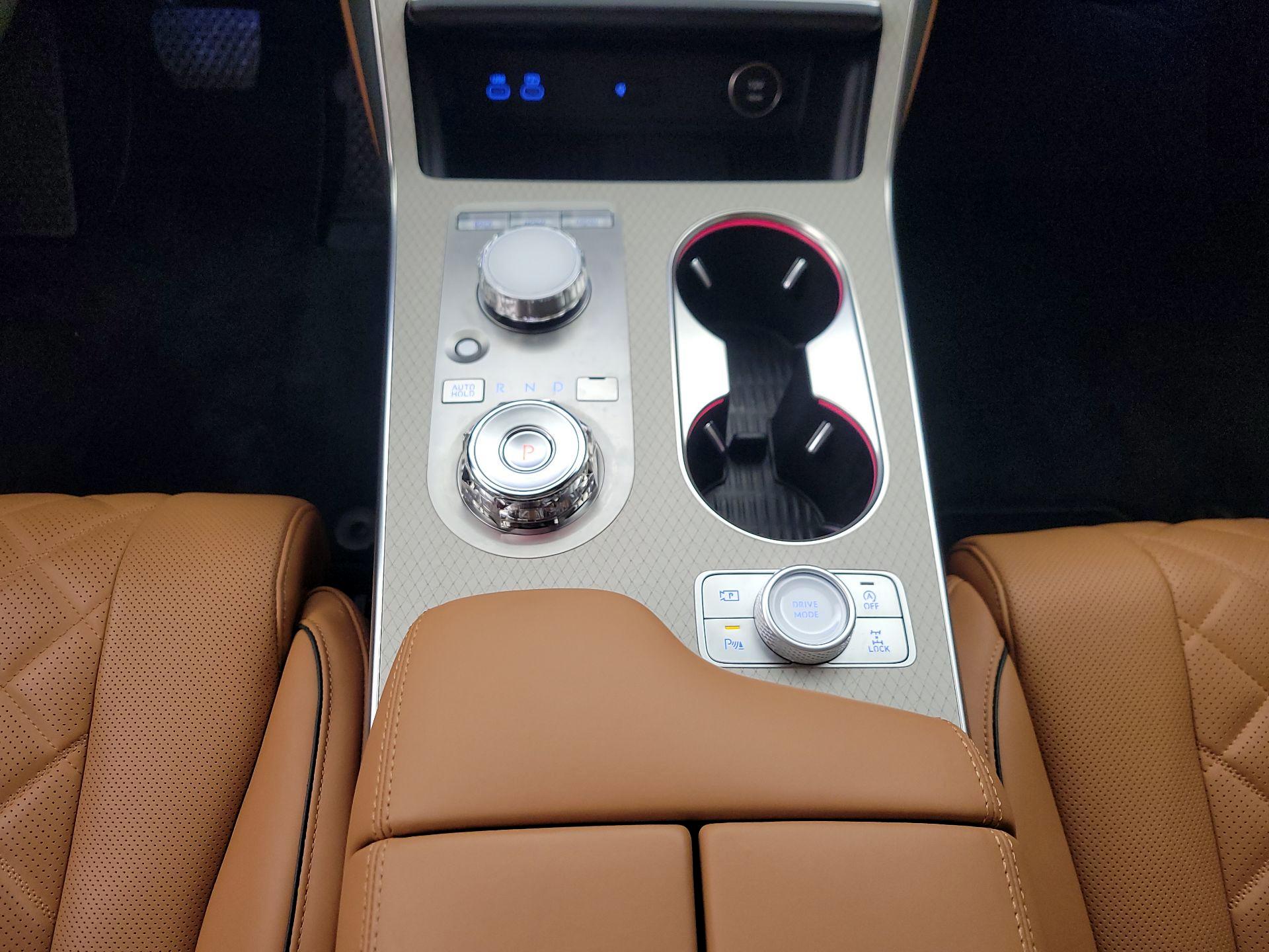 Thumbnail: 2025 Genesis GV80 - 18