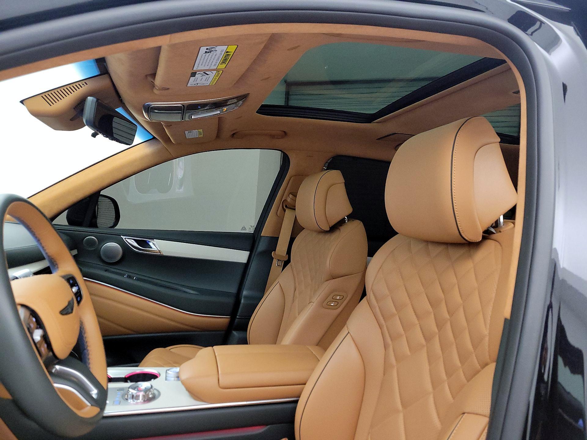 Thumbnail: 2025 Genesis GV80 - 20