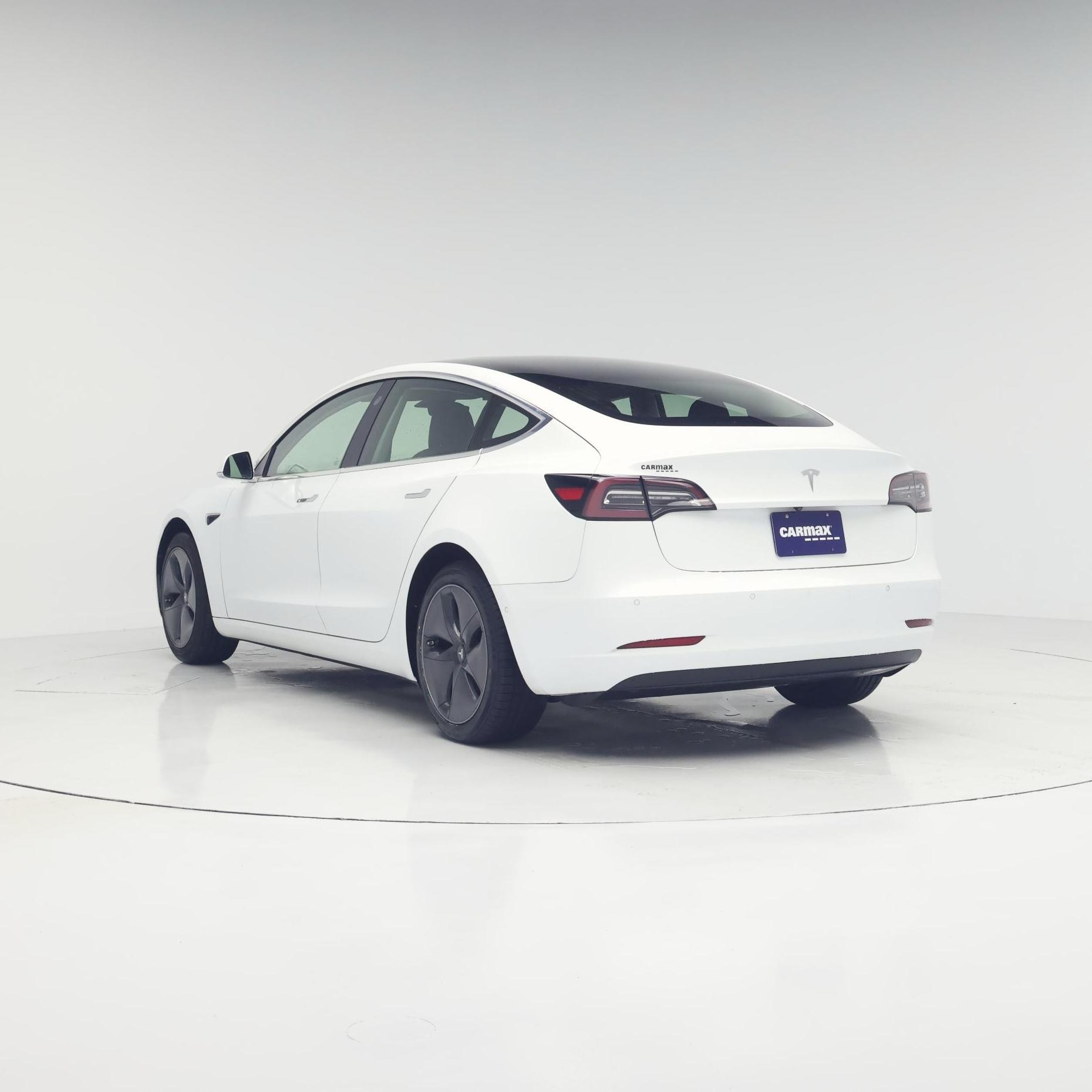 Thumbnail: 2019 Tesla Model 3 - 2