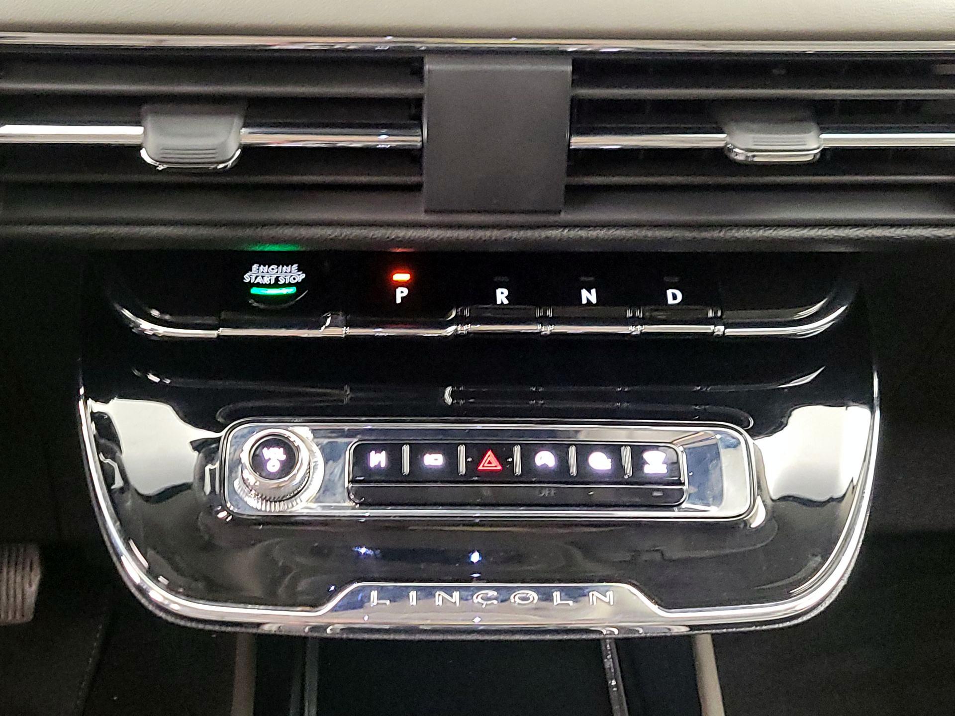 Thumbnail: 2023 Lincoln Corsair - 18