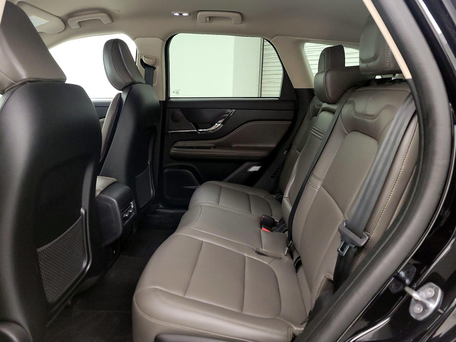 Thumbnail: 2023 Lincoln Corsair - 20