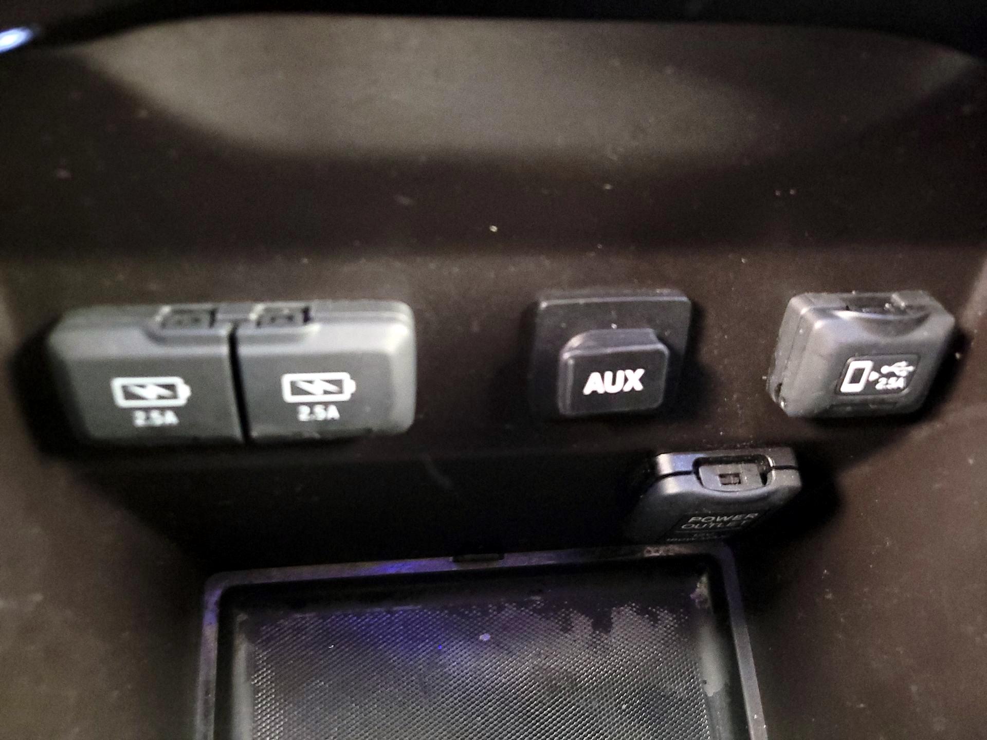 Thumbnail: 2018 Acura MDX - 18