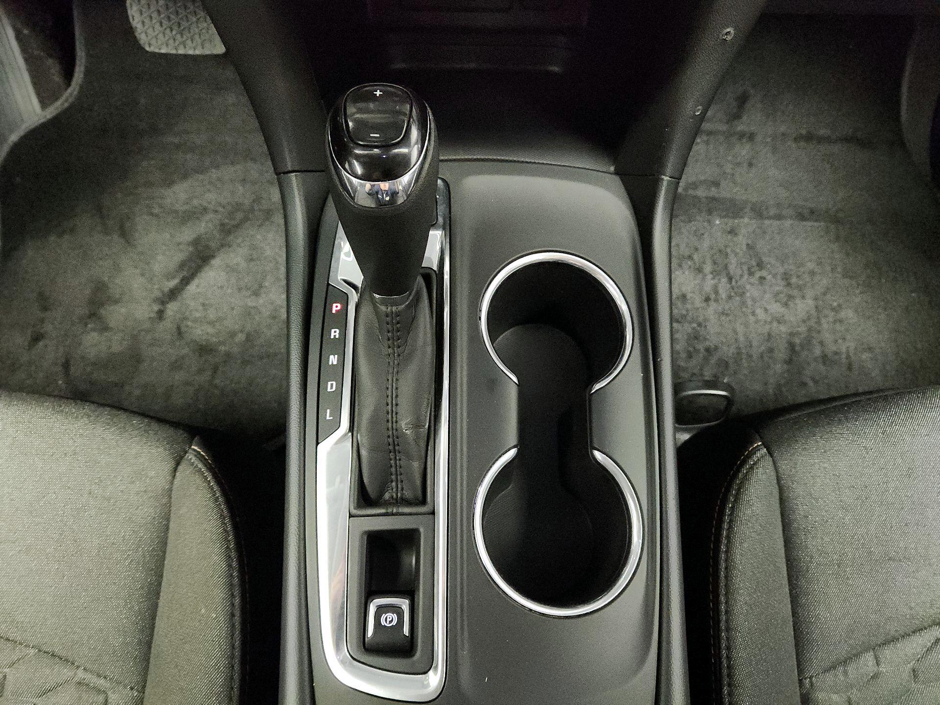 Thumbnail: 2020 Chevrolet Equinox - 17