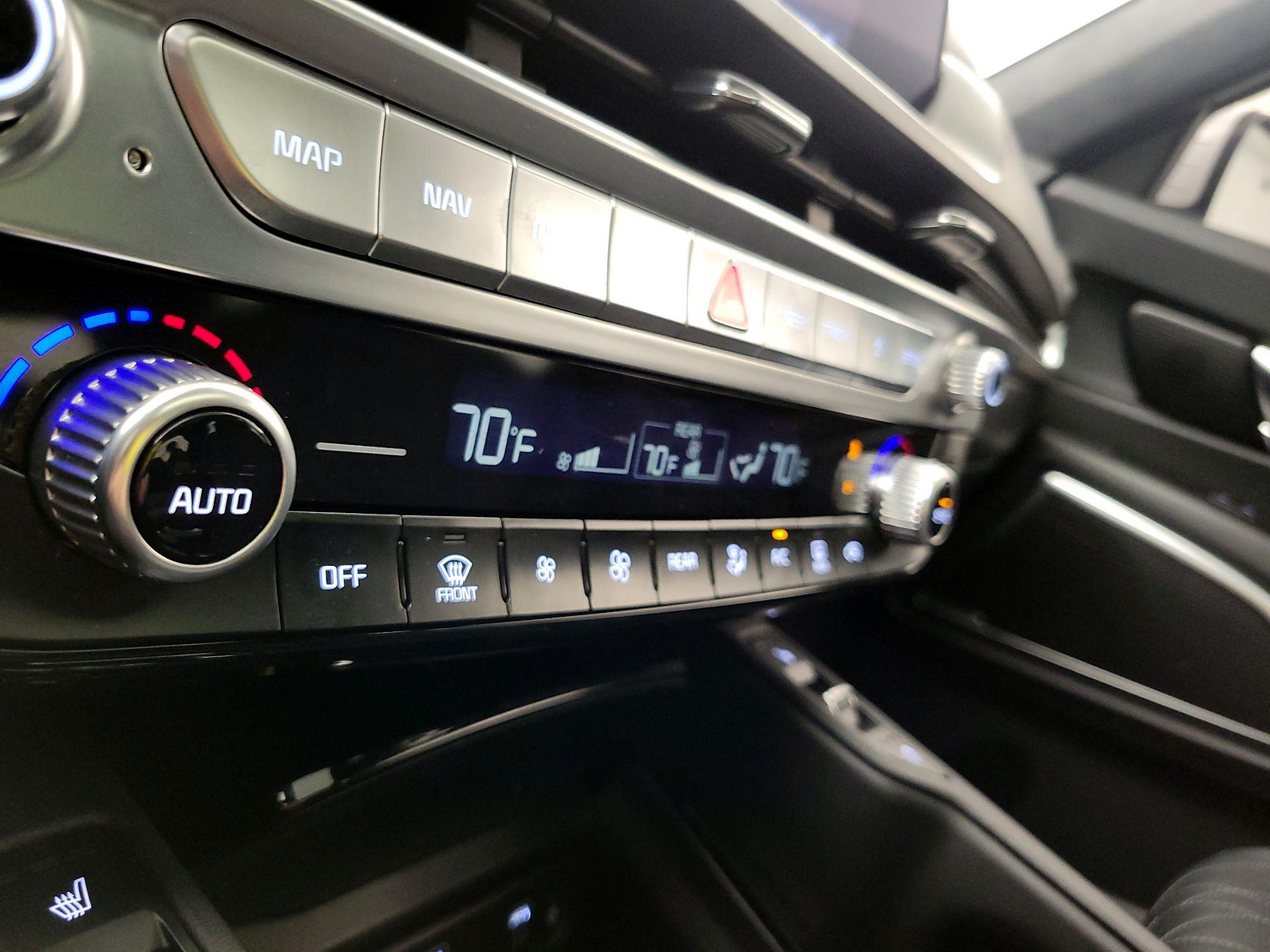 Thumbnail: 2024 Kia Telluride - 17