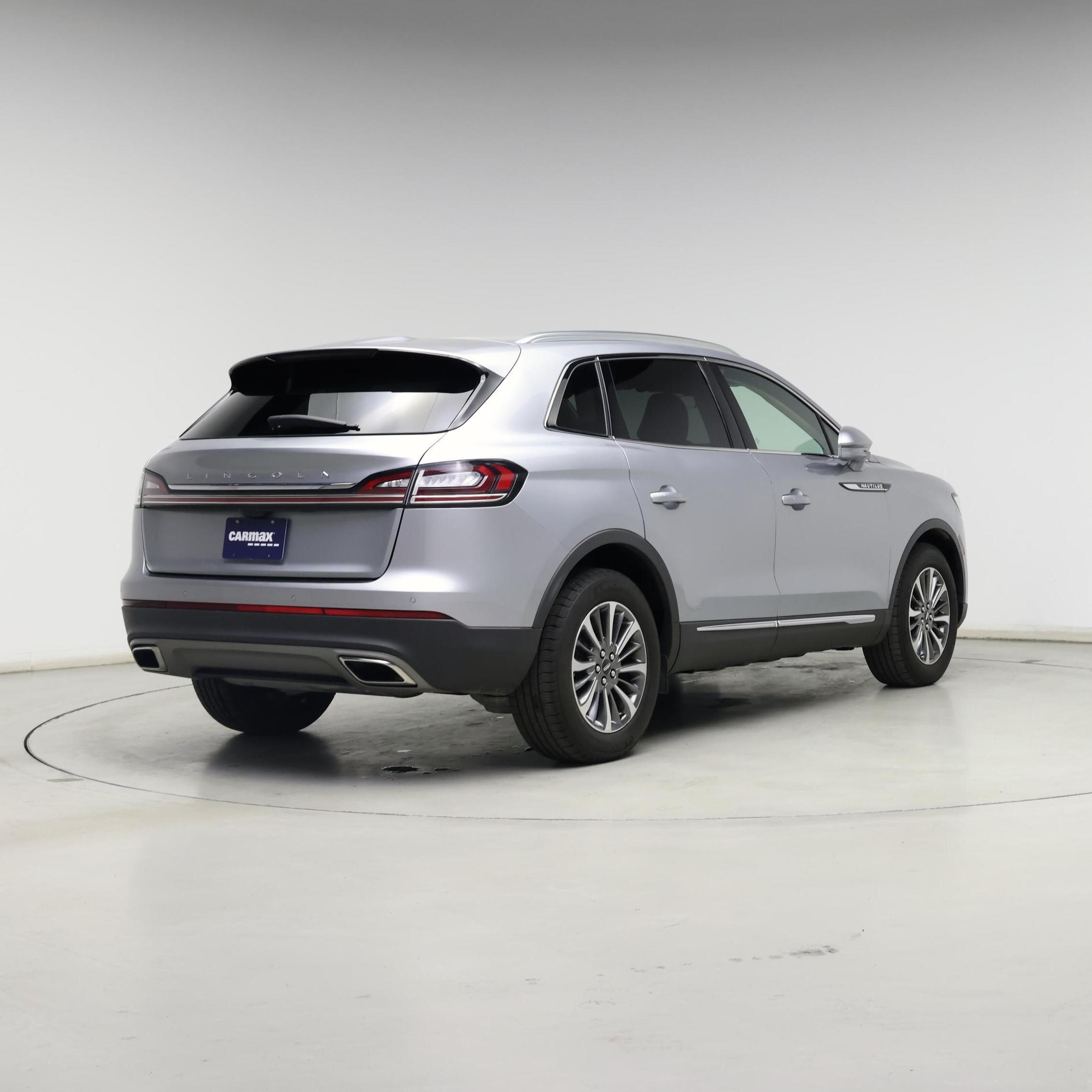 Thumbnail: 2023 Lincoln Nautilus - 8