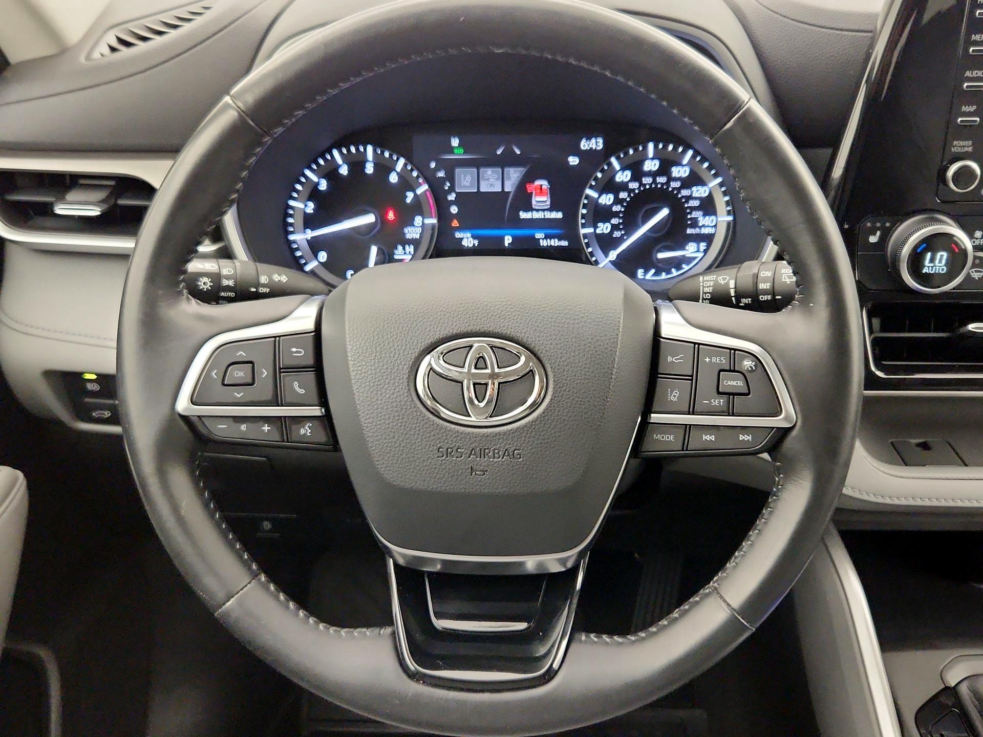 Thumbnail: 2020 Toyota Highlander - 10