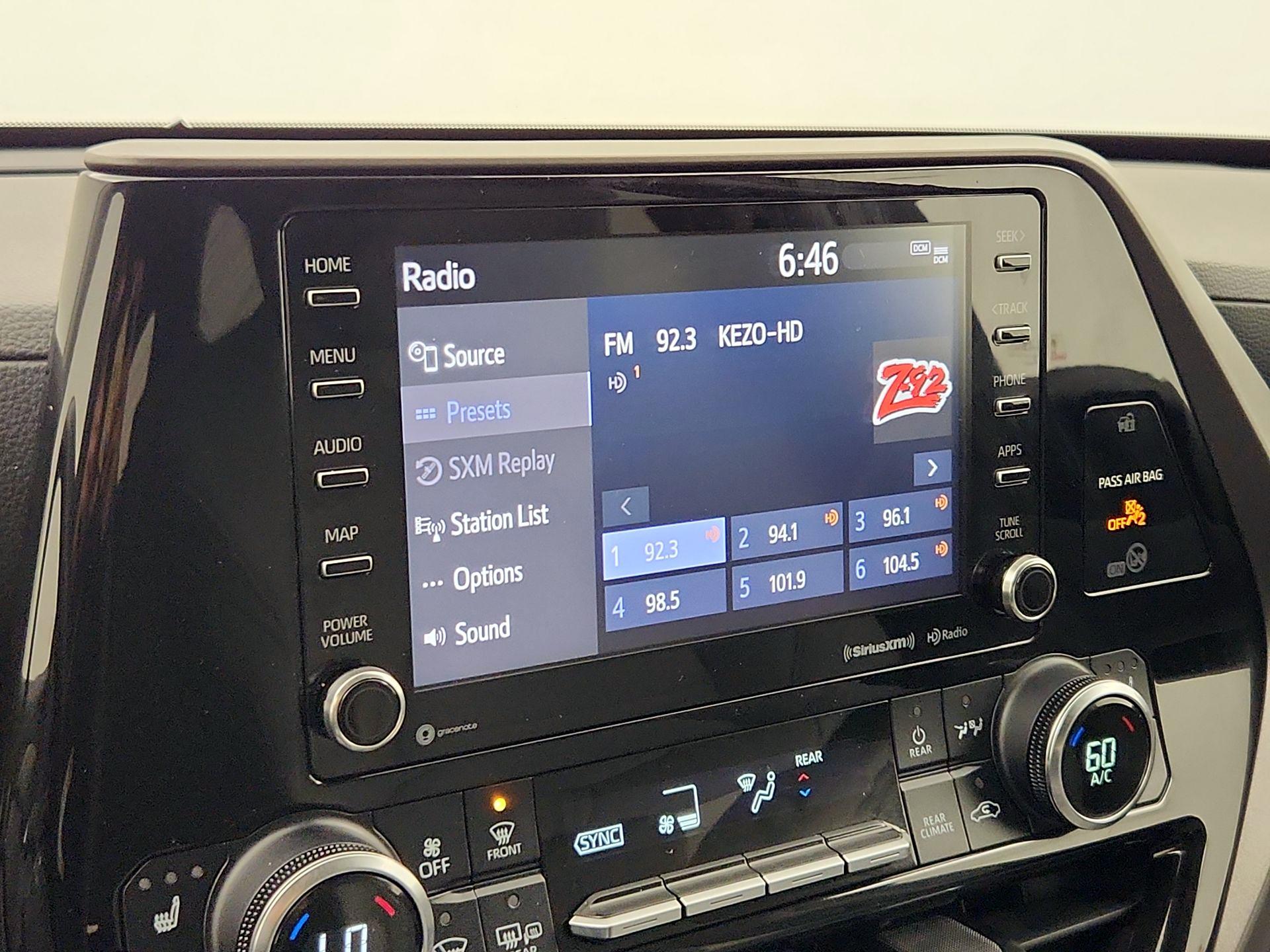 Thumbnail: 2020 Toyota Highlander - 15