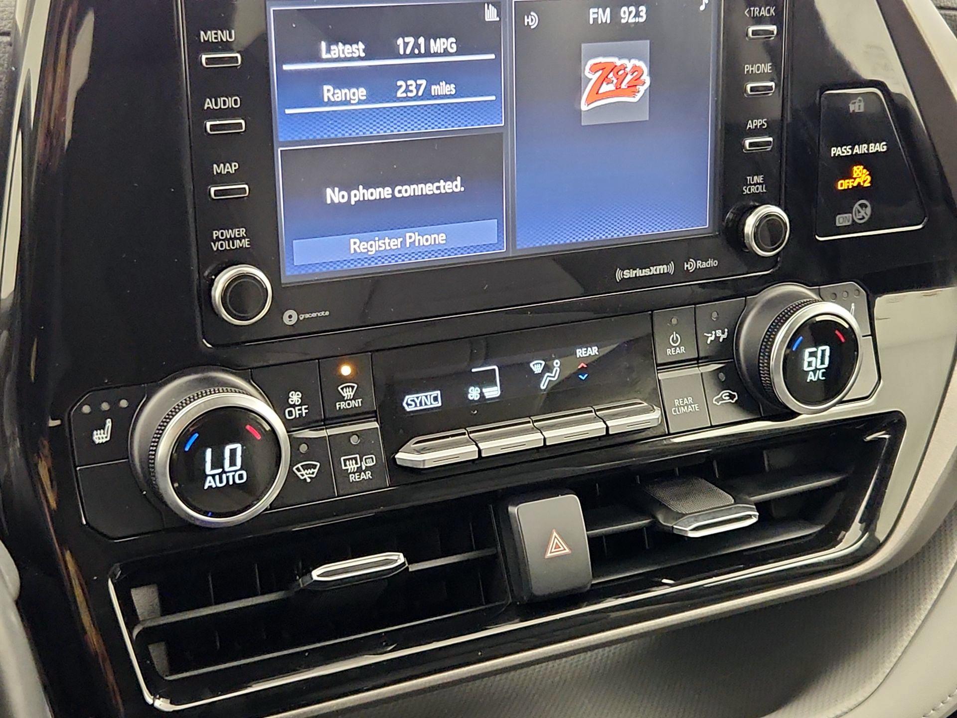 Thumbnail: 2020 Toyota Highlander - 16