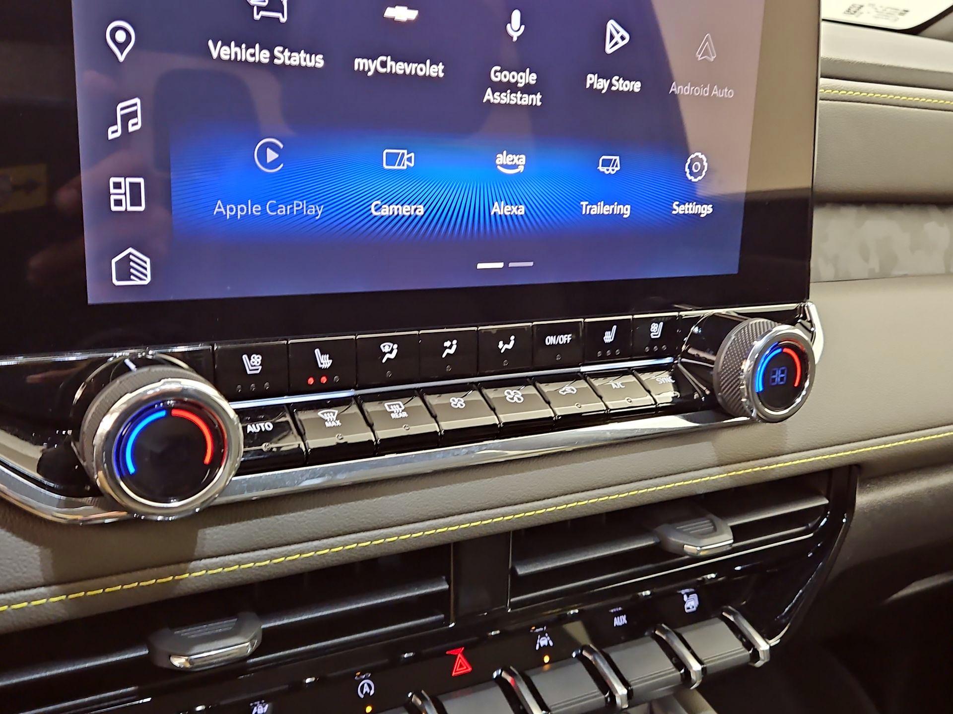 Thumbnail: 2025 Chevrolet Colorado - 16