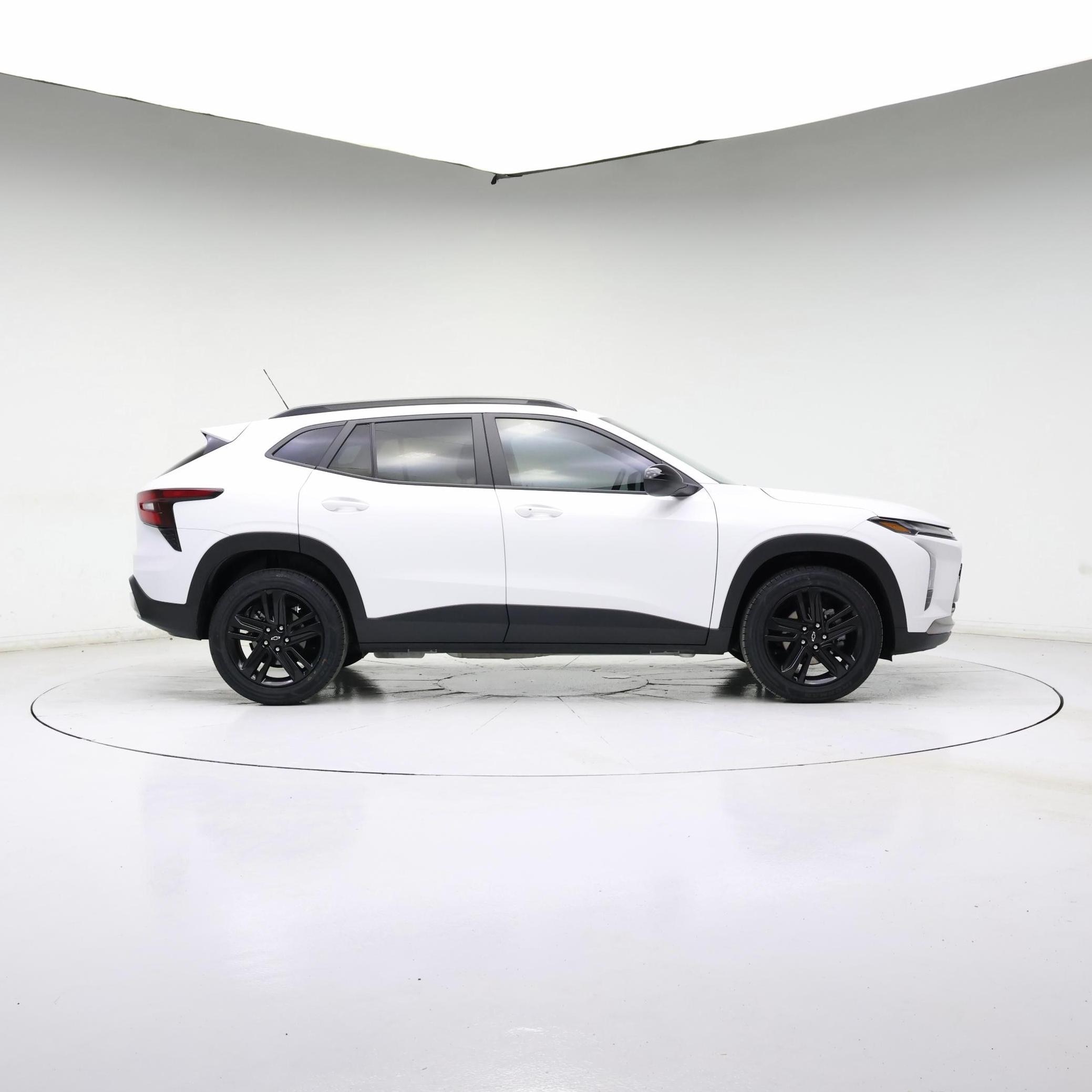 Thumbnail: 2024 Chevrolet Trax - 7