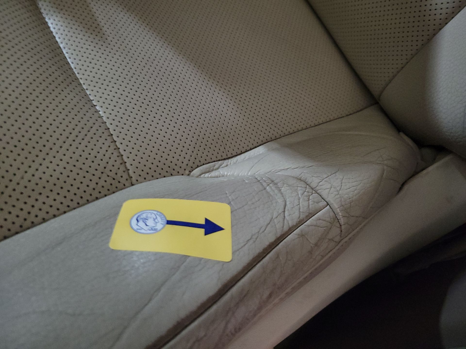 Thumbnail: 2019 Lexus GX - 19